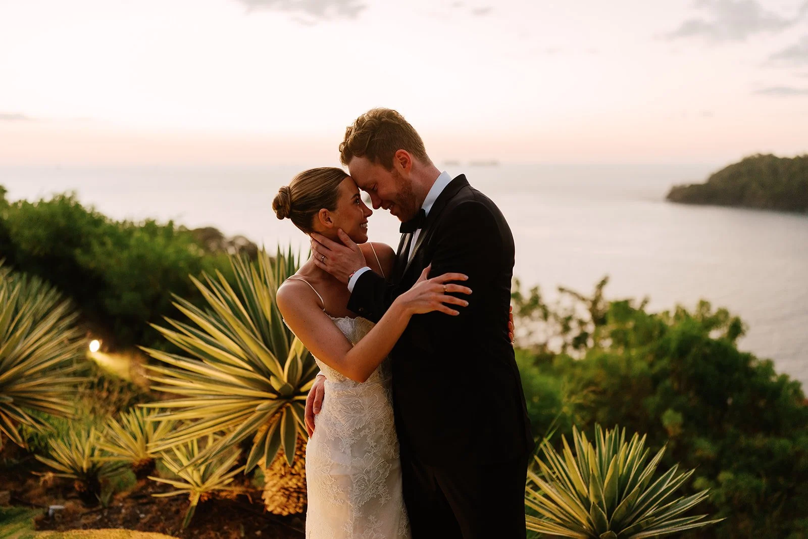 Costa Rica bridal hair