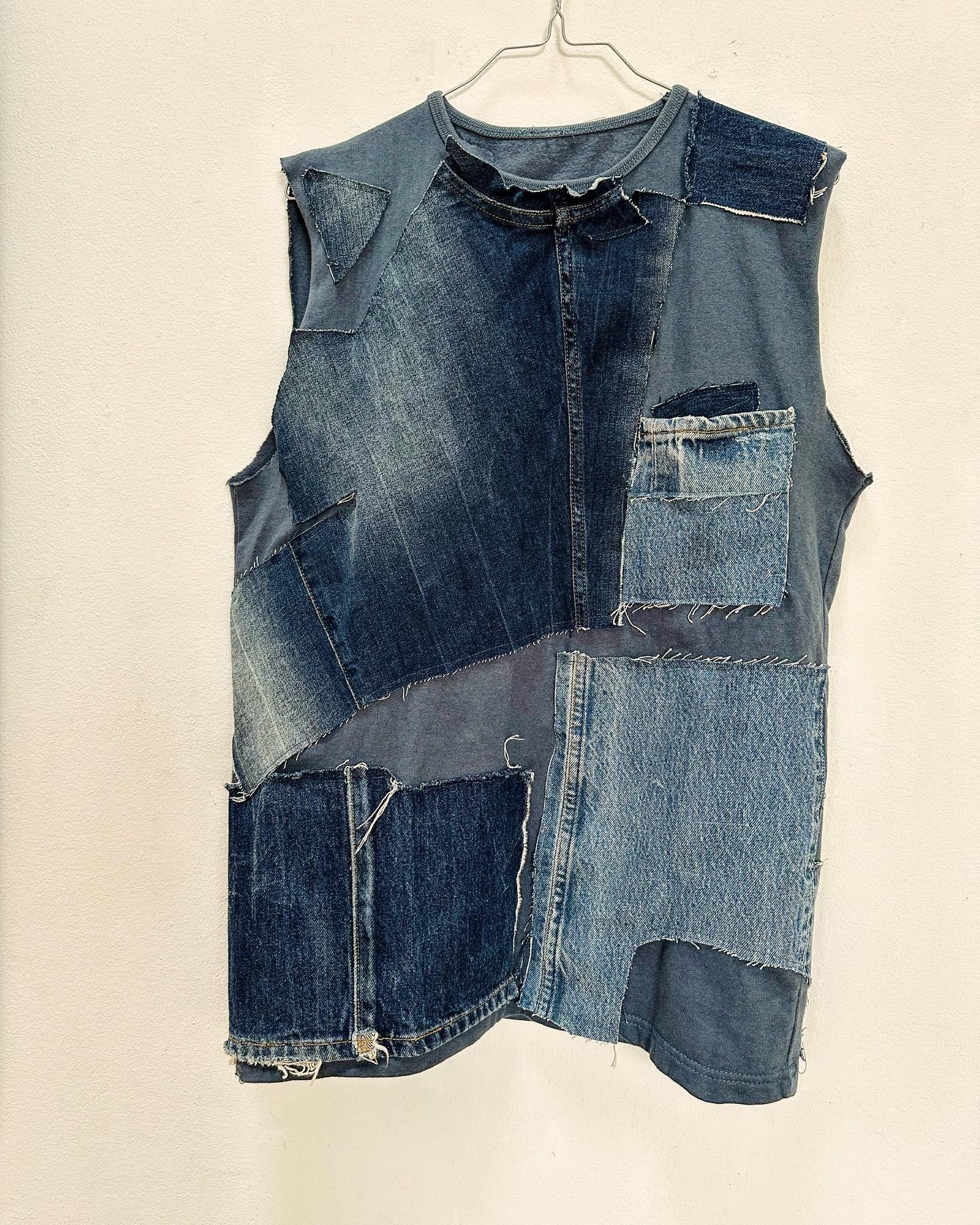 Denim trash survival shirt 
&hellip;
&hellip;
&hellip;
#archive #givenewlifetoolddenims #denimlab #denimlove #bluethursday💙 #customiseddenim #nakedwithoutus #slowfashion #stylistfavourite #costumedesign #sustainablefashion #commedescostumes