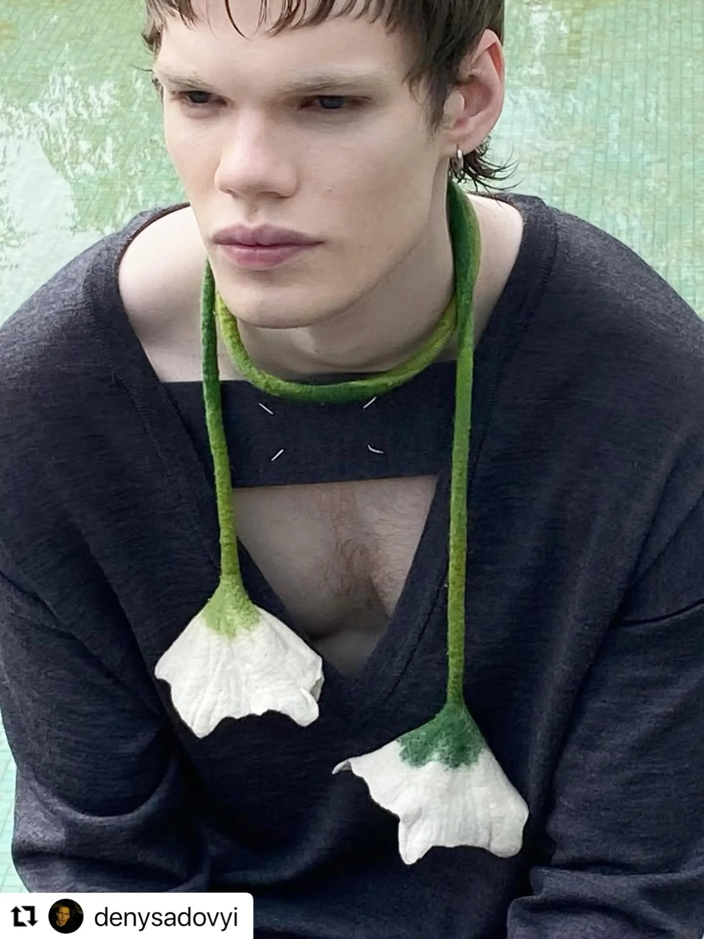 Springflowers&hellip;
&hellip;
&hellip;
&hellip;
🙏 @denysadovyi  @leo__mai ❤️❤️ #springaroundthecorner #martinmargielaarchive #archive #fashionarchive #costumedesign #nakedwithoutcostumes #editorial #designervintage #collectorsroom #commedescostumes