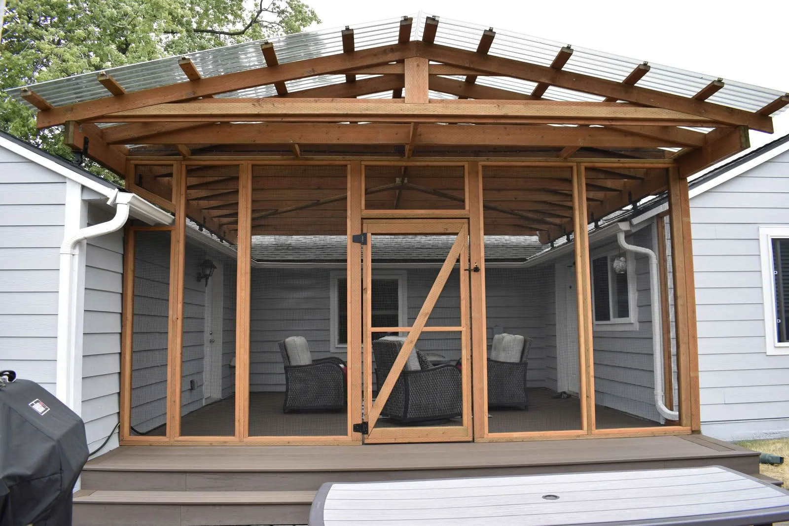 Custom Screened-In Composite Porch