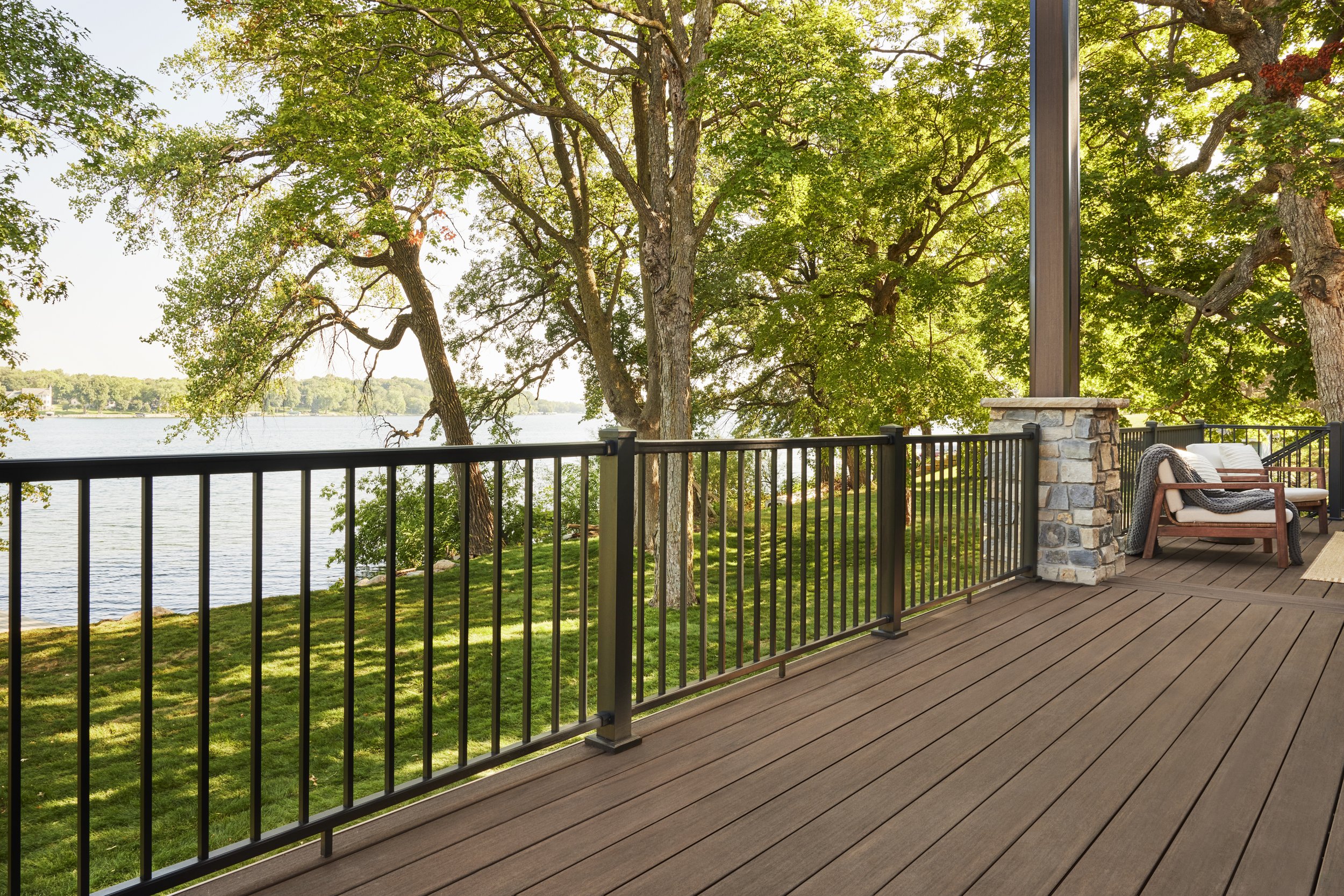 Pros and Cons of Different Deck Railings: Choosing the Best Option for Your Space