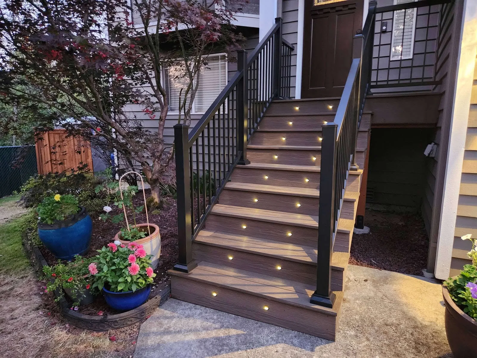 Aluminum Picket Railing_resized touched up_resized.jpg