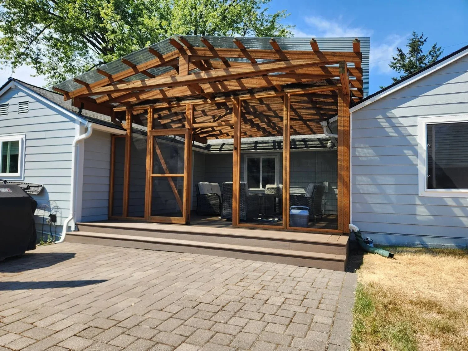 Covered deck with an enclosed catio in Mountlake Terrace, WA