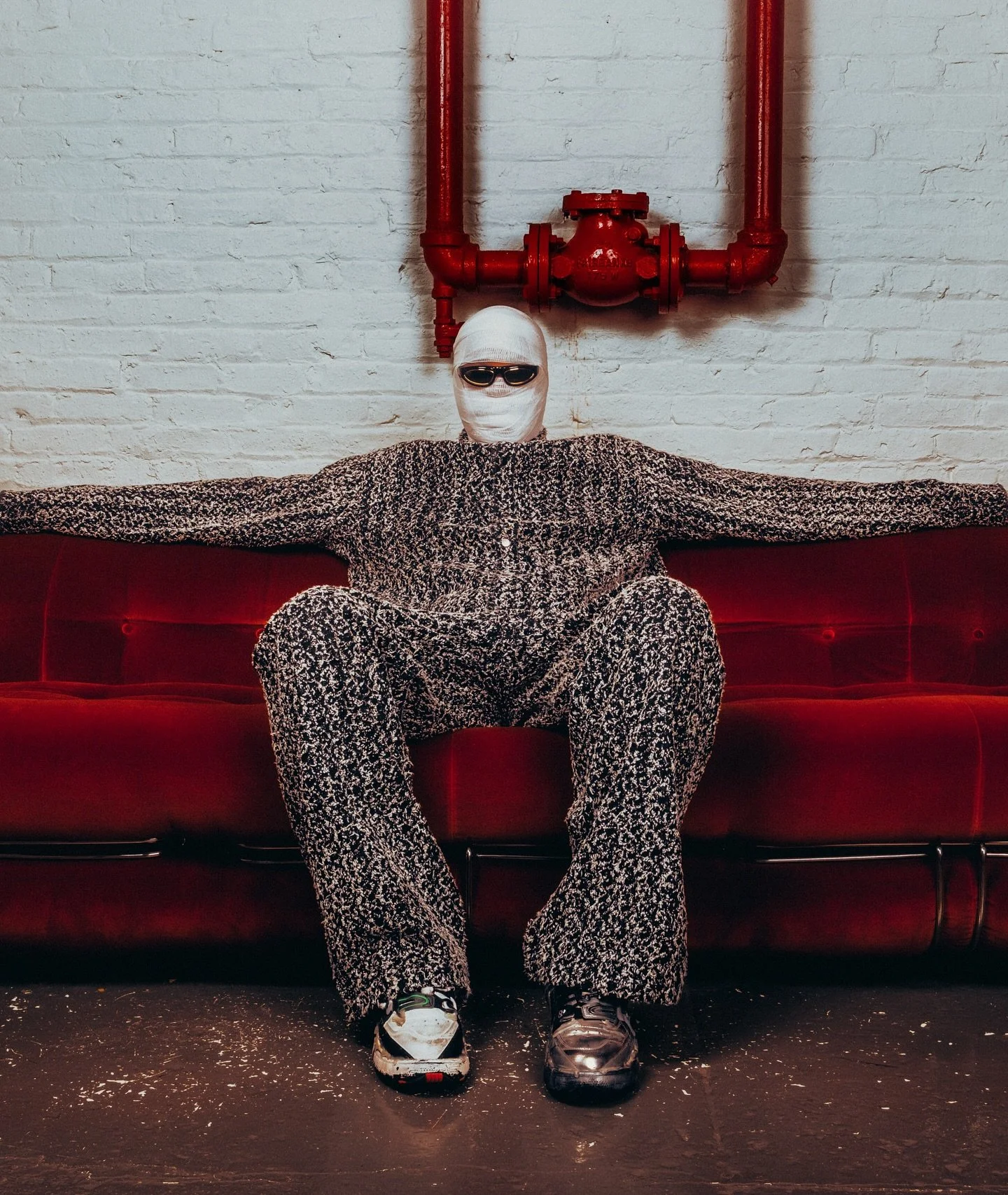 BANDAGE COUTURE | WRAPPED IN ANONYMITY 🩹