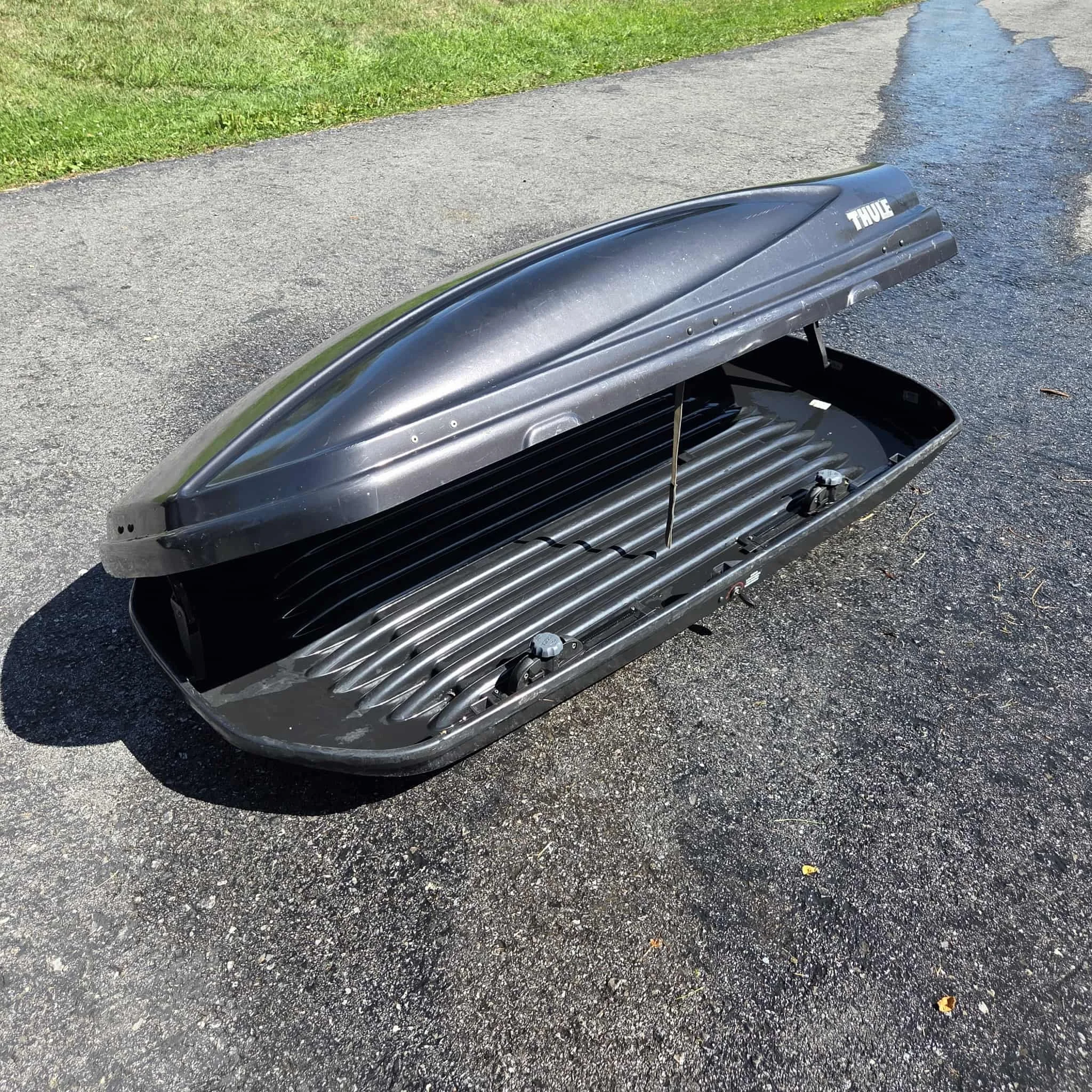 Thule Atlantis 1600 Cargo Box