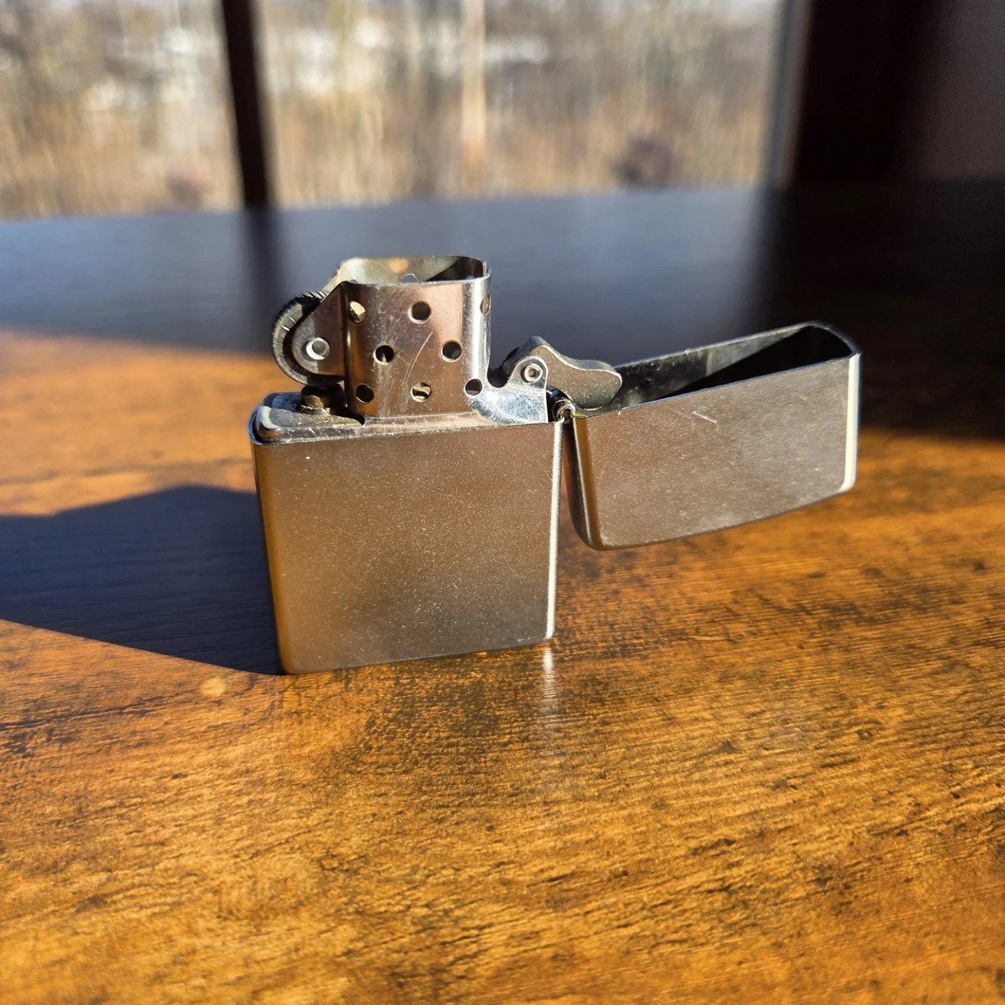 Zippo Classic (Like New)