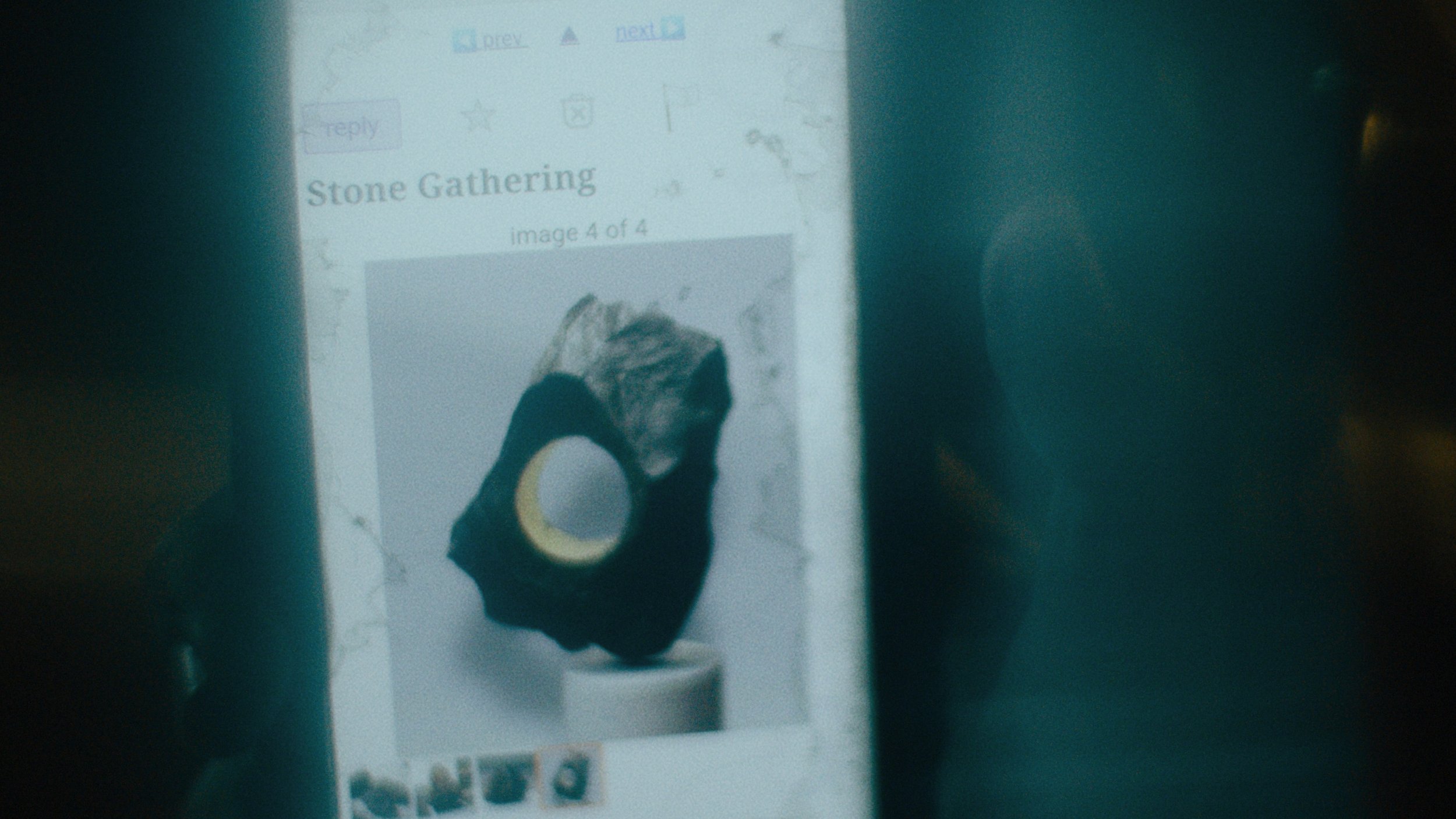 01_Stones0-06_StoneGathering0.jpg