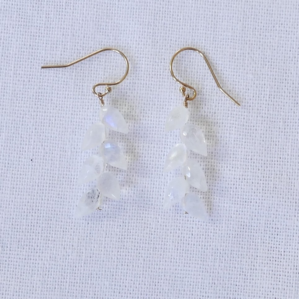 Hettie Earrings / Moonstone