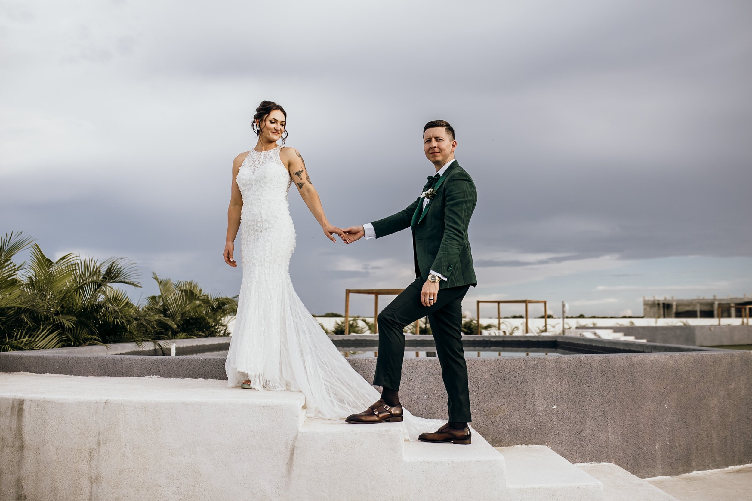 HOLLY & MIKE-0022.jpg
