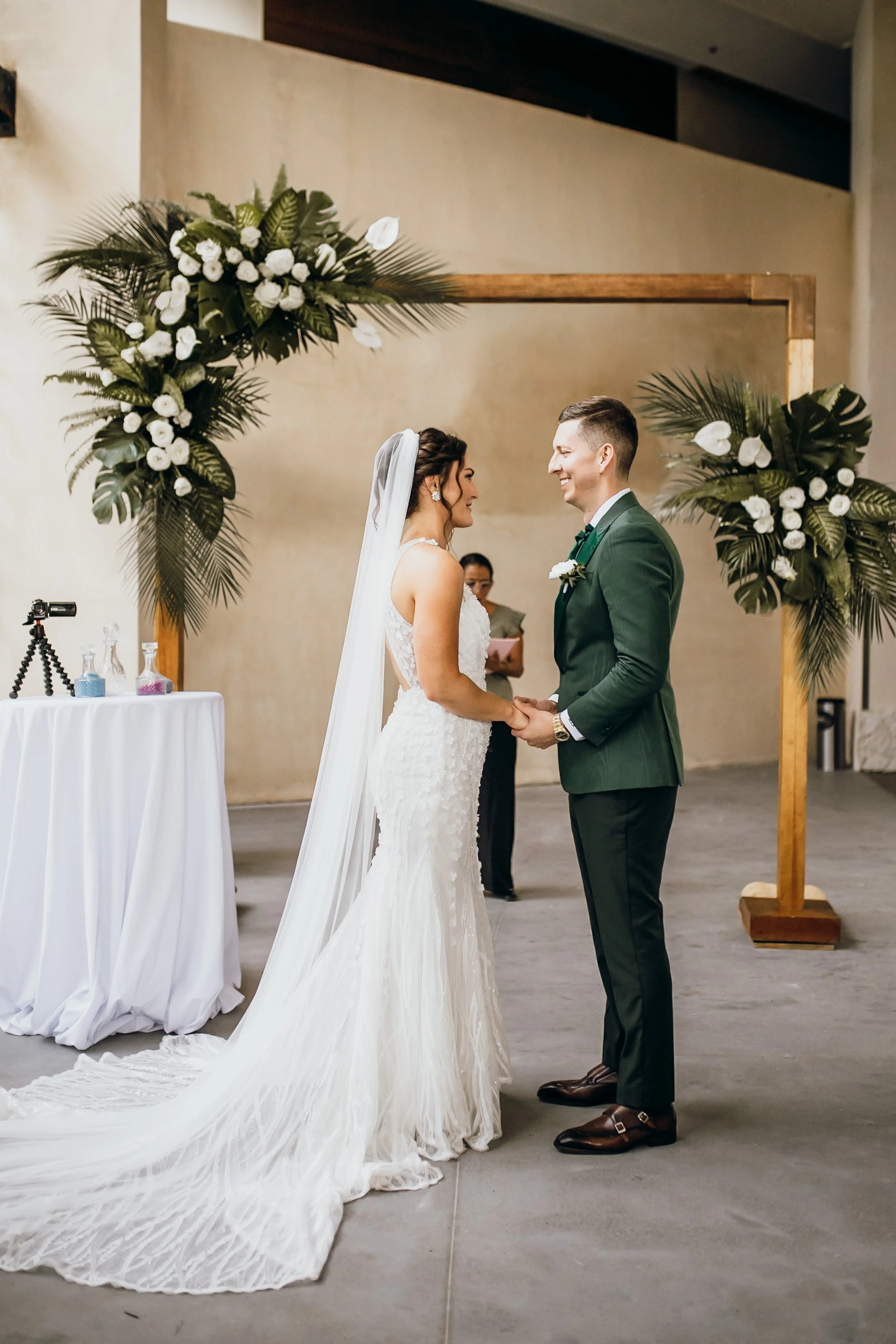 HOLLY & MIKE-0270.jpg