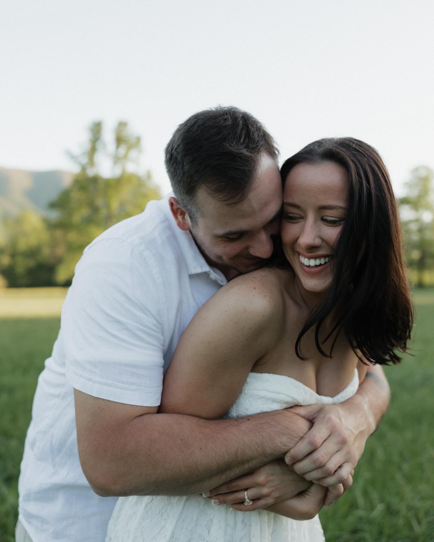 just a few sneaks of liddie &amp; trey from yesterday 🥺 we had the best time and i miss the already :,) 
&bull;
&bull;
&bull;
#easttnweddingphotographer #eastcoastphotographer #couplesphotographer #tennesseephotographer #easttnphotographer