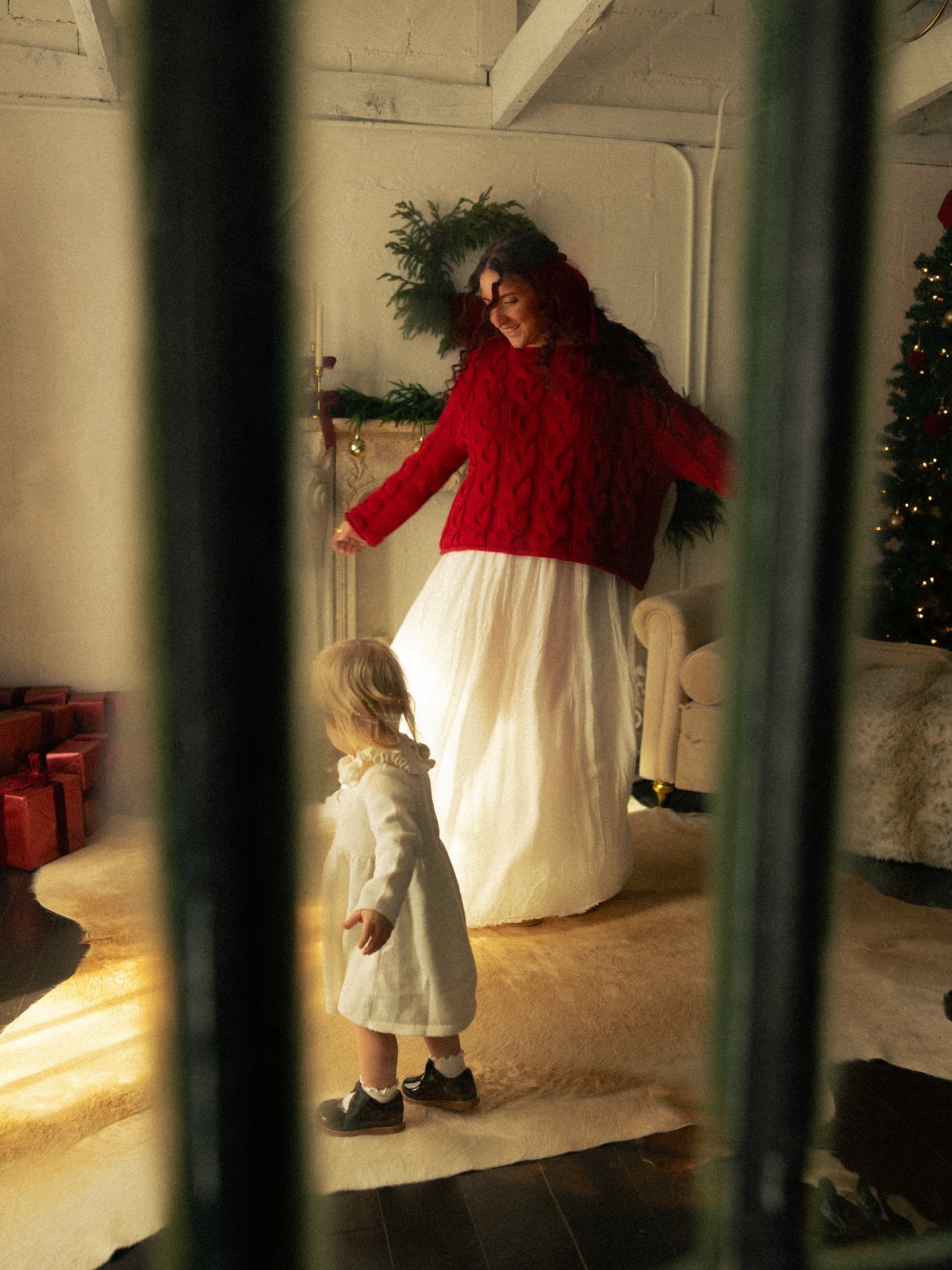 merry christmas (eve) from my little family to yours 🫶🏼 (swipe to the end for a personality pic) taken by my mama &amp; edited by meeeee 

@wildalchemy.studio thank you for the best christmas studio set up ever 

#christmasphotography #tennesseepho