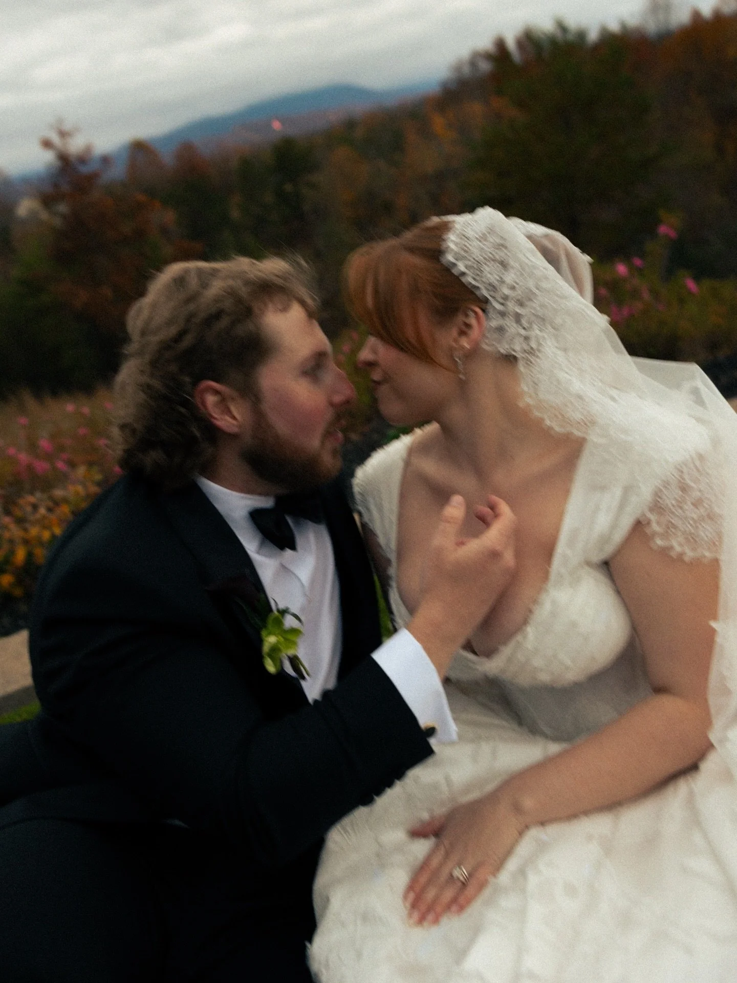 the most stunning day celebrating the rowells @nicholsheir !!

photographer: @savanahmariephotography 
2nd: @carlyannphoto 
venue: @nicholsheir 
content creator @serenecontentco 
hair @hairbyalexiajackson @luxeandlumico 
makeup @shania.studiohaze 
pl