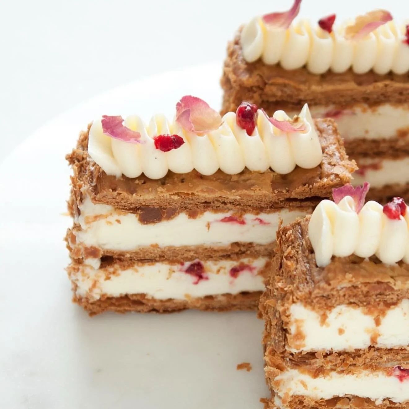 Thinking of re creating this delicious Raspberry Mille-feuille dessert for the Christmas Table! ♡