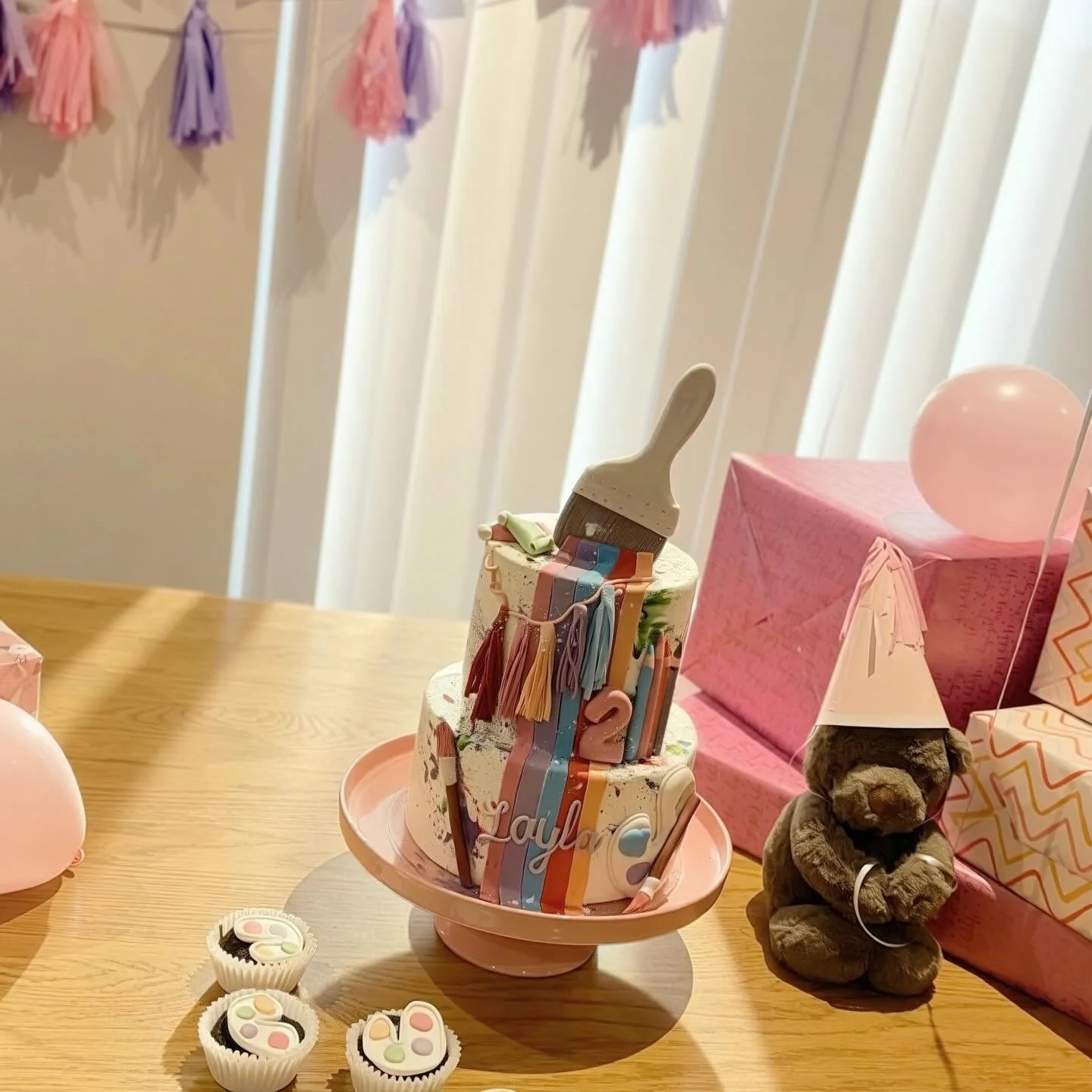 The cutest art cake for the cutest little miss! ♡