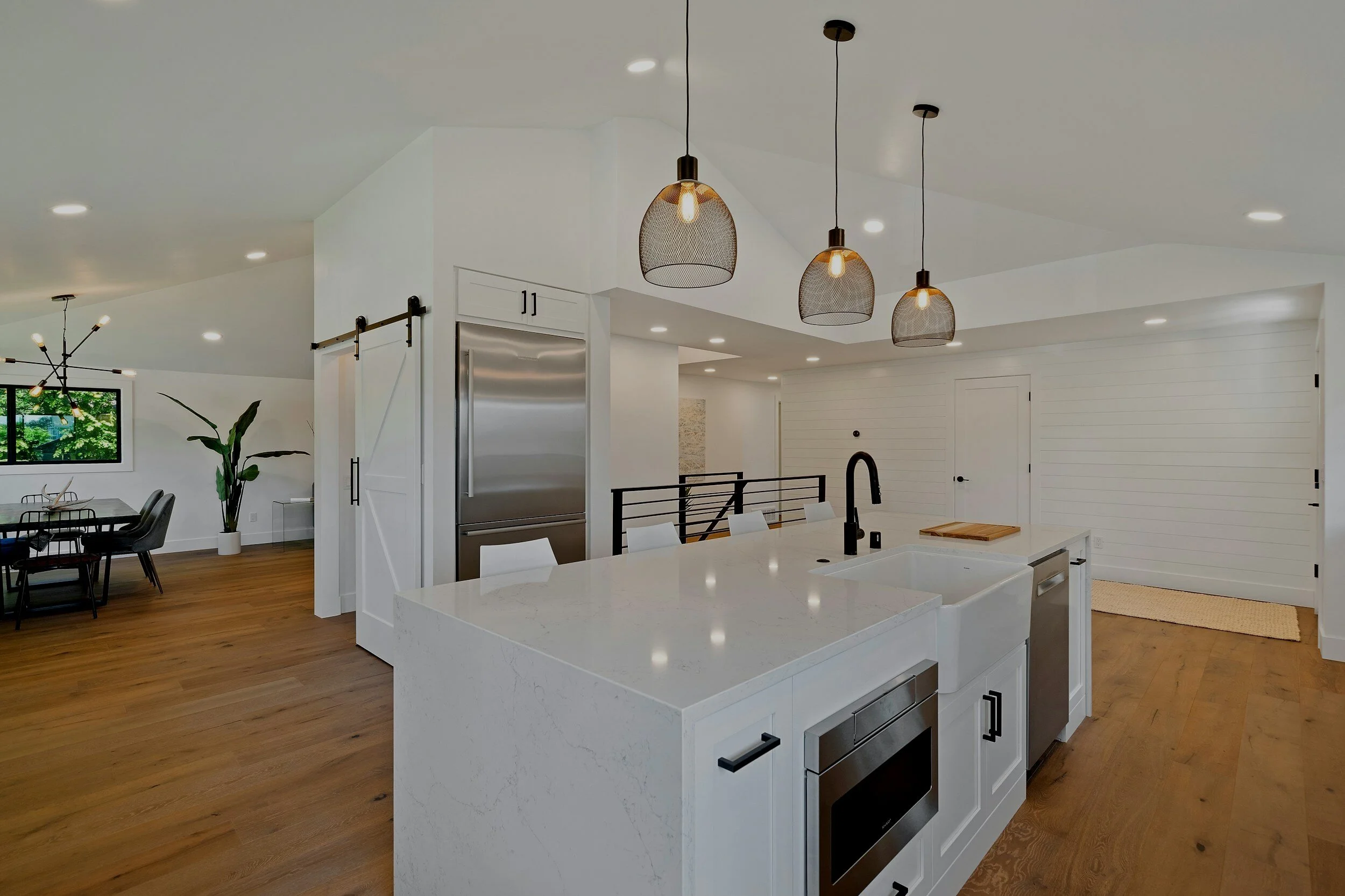 Professional appliance repair and installation services in a modern St. Petersburg kitchen by Delta Appliance Repair.