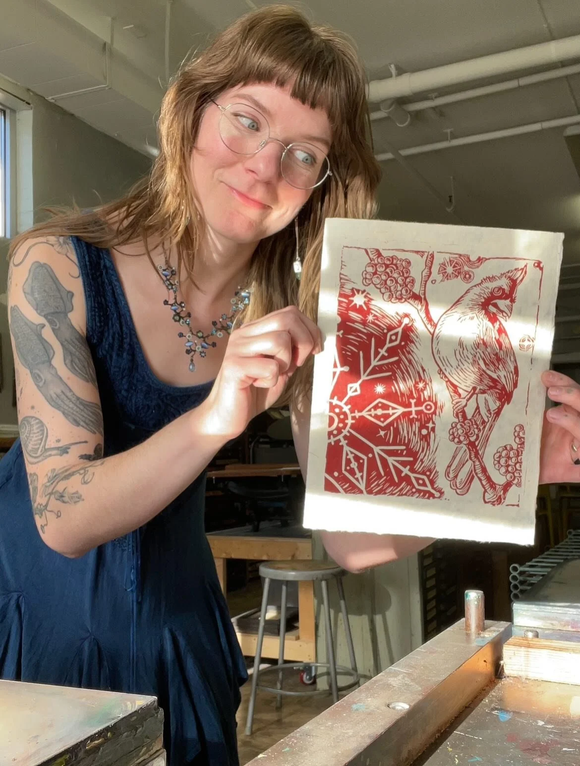 Hellooooo! I finally finished these cardinal linoleum prints! Red ink on Lokta paper. This flirty red guy perches on a winter-time sprig of beauty berries, a native plants which provides a vital cold-weather food source for birds. He started as a gou