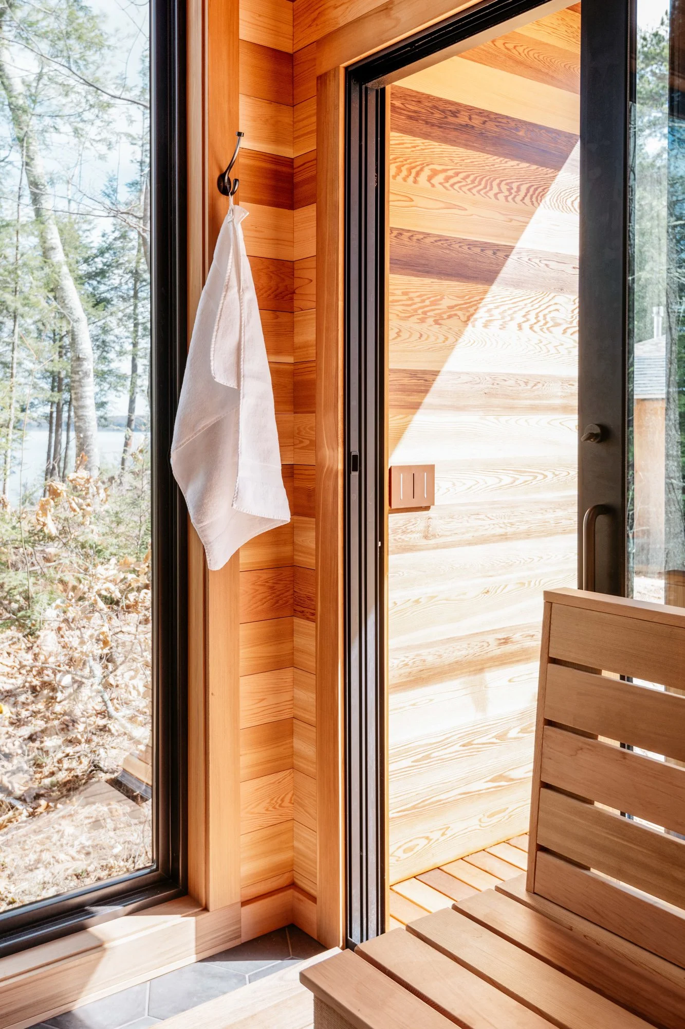 DSP-MHBDE-SEBAGO-SAUNA-009.jpg
