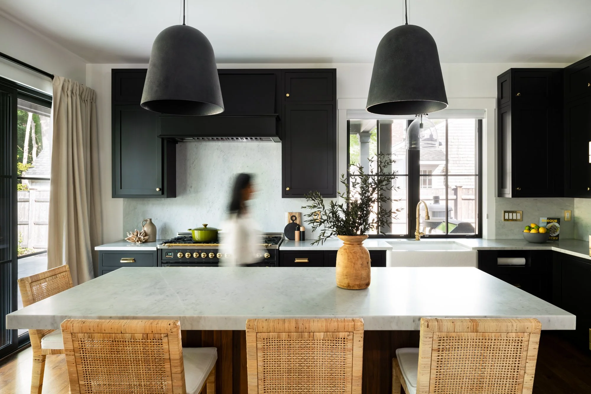 black-kitchen-newburyport.jpg