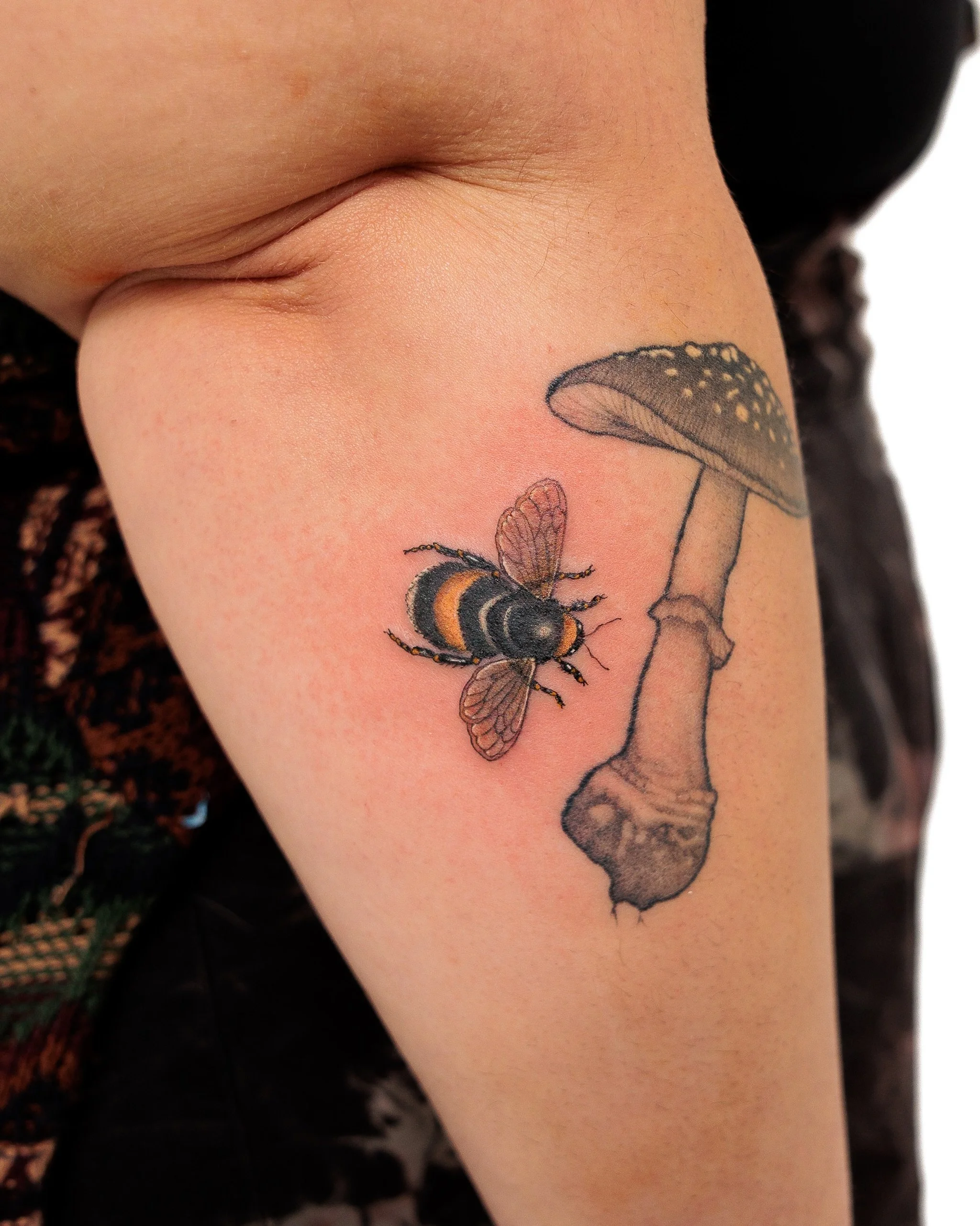 Bee 

By @ellietattoo for Amelia