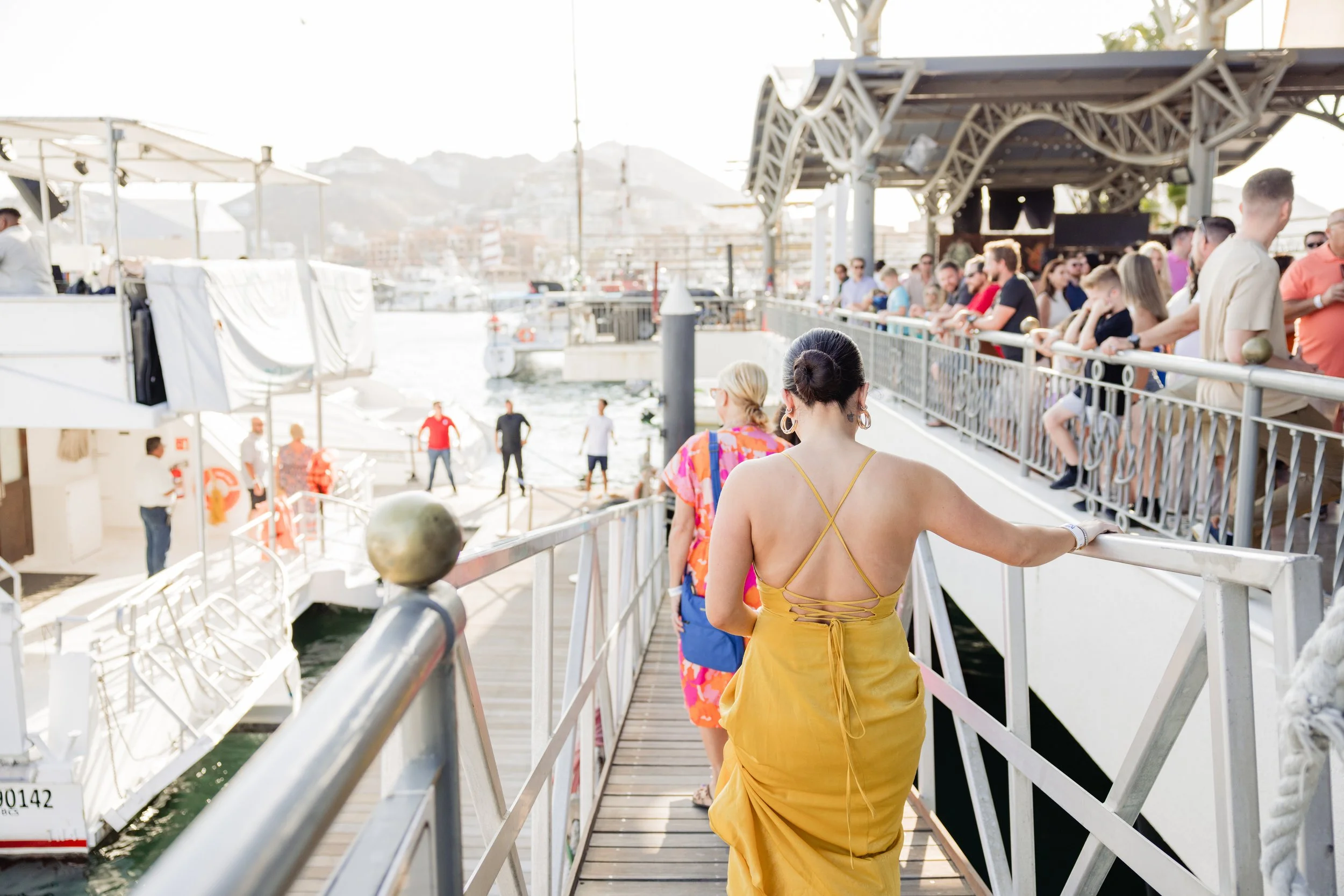 Fabi Rosas Cabo Wedding Photographer - Cabo Wave9.JPG