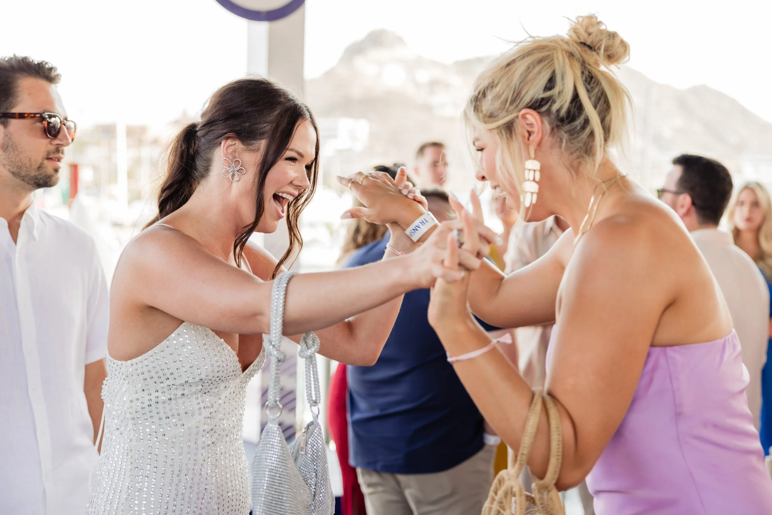 Fabi Rosas Cabo Wedding Photographer - Cabo Wave8.JPG