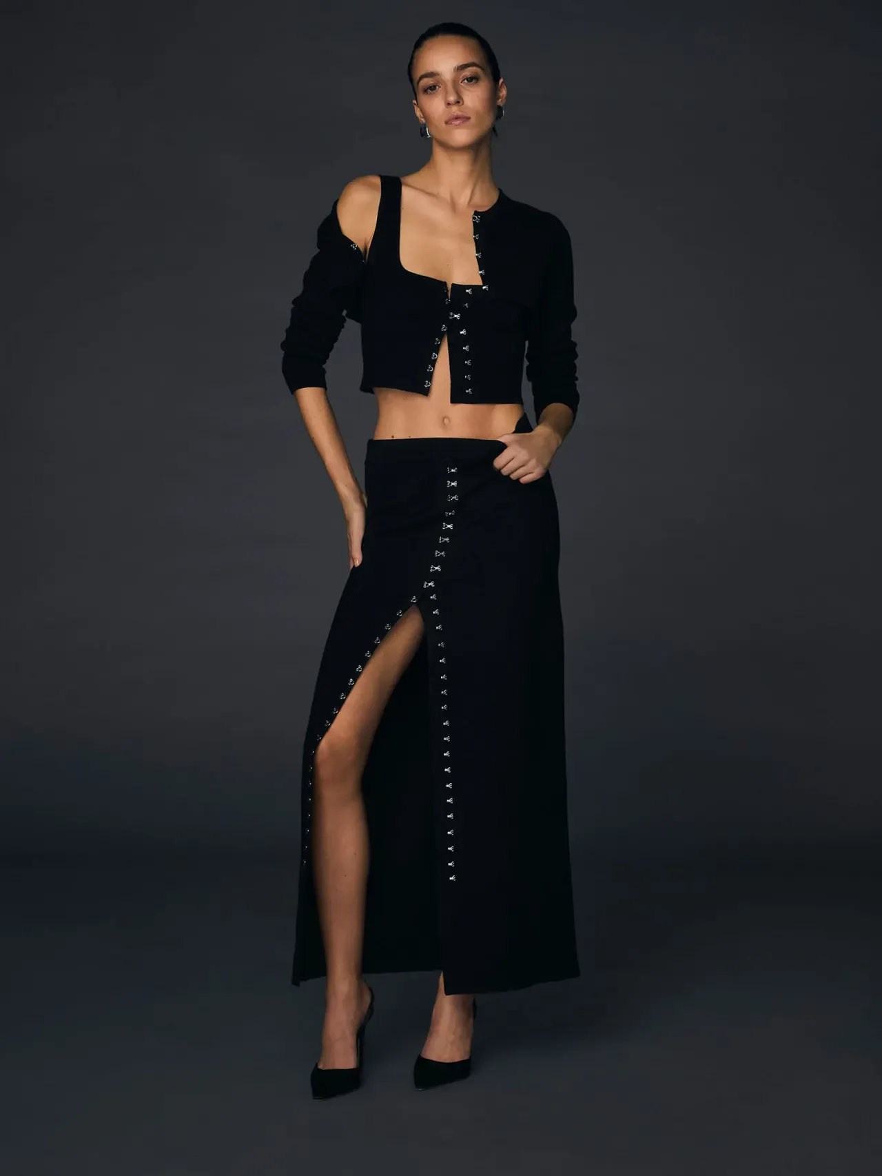 VS-Atelier-x-Altuzarra-Look-Book-Look-2.webp