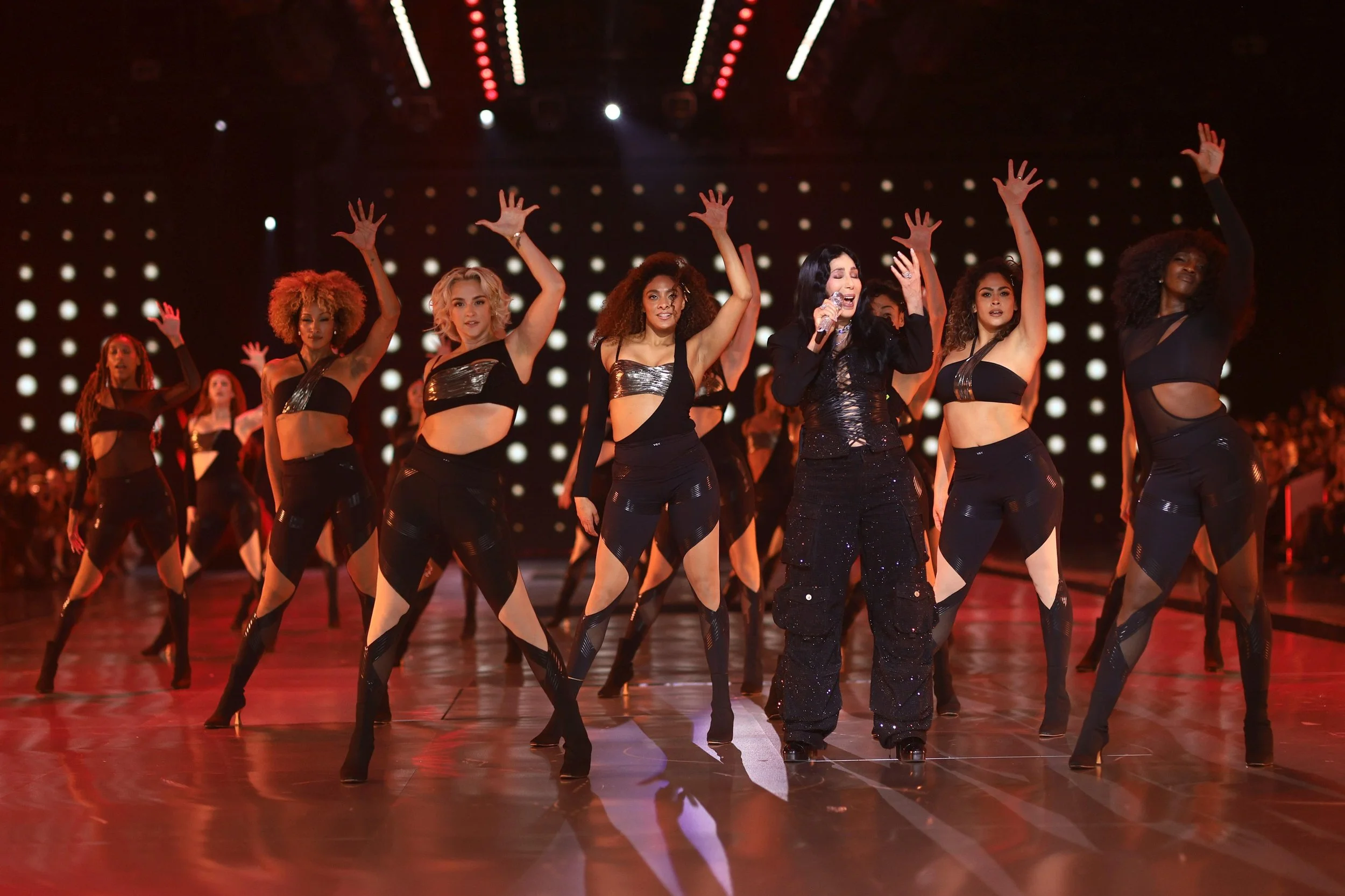 Victorias-Secret-2024-Fashion-Show-Musical-Talent-Cher-Performs-2.jpg