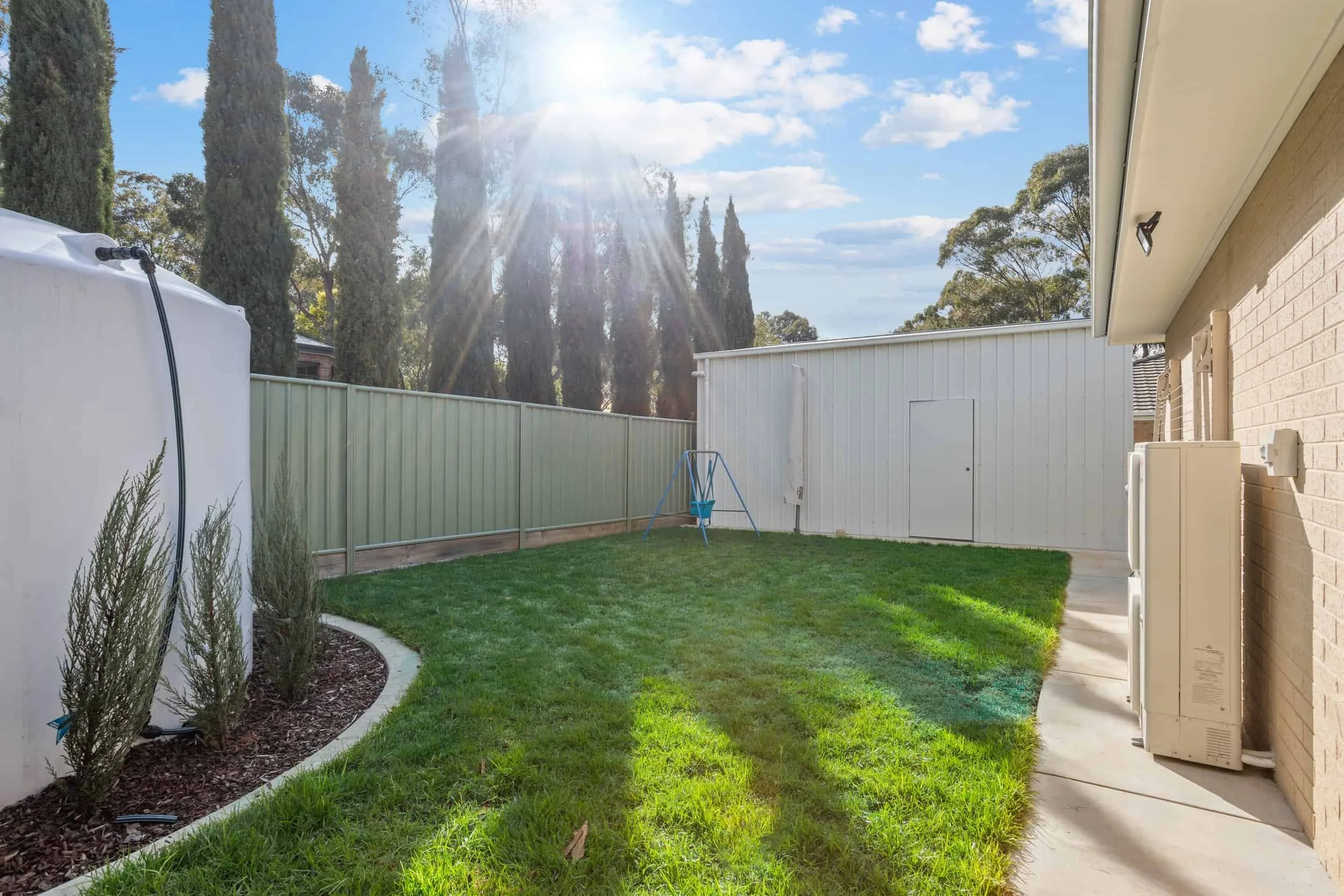 marnie-road-backyard-bendigo-amw-builders.JPG