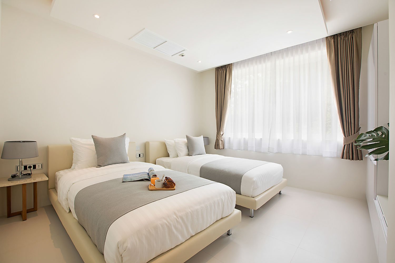 Azur Samui 3 Bed Apartment Bedroom 2.jpg