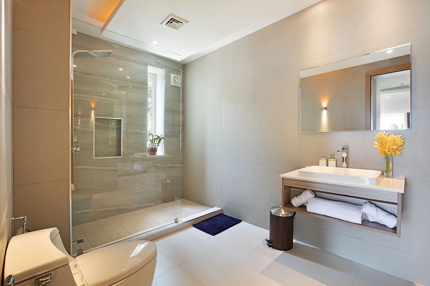 Azur Samui 3 Bed Apartment Bathroom.jpg