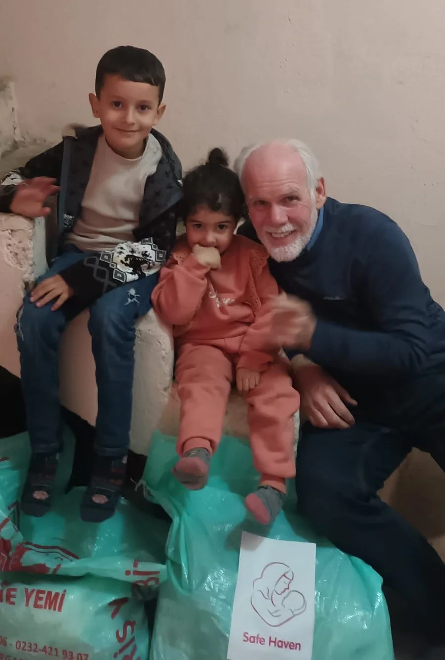 00.Safe-haven-for-Refugees-aid13.jpg