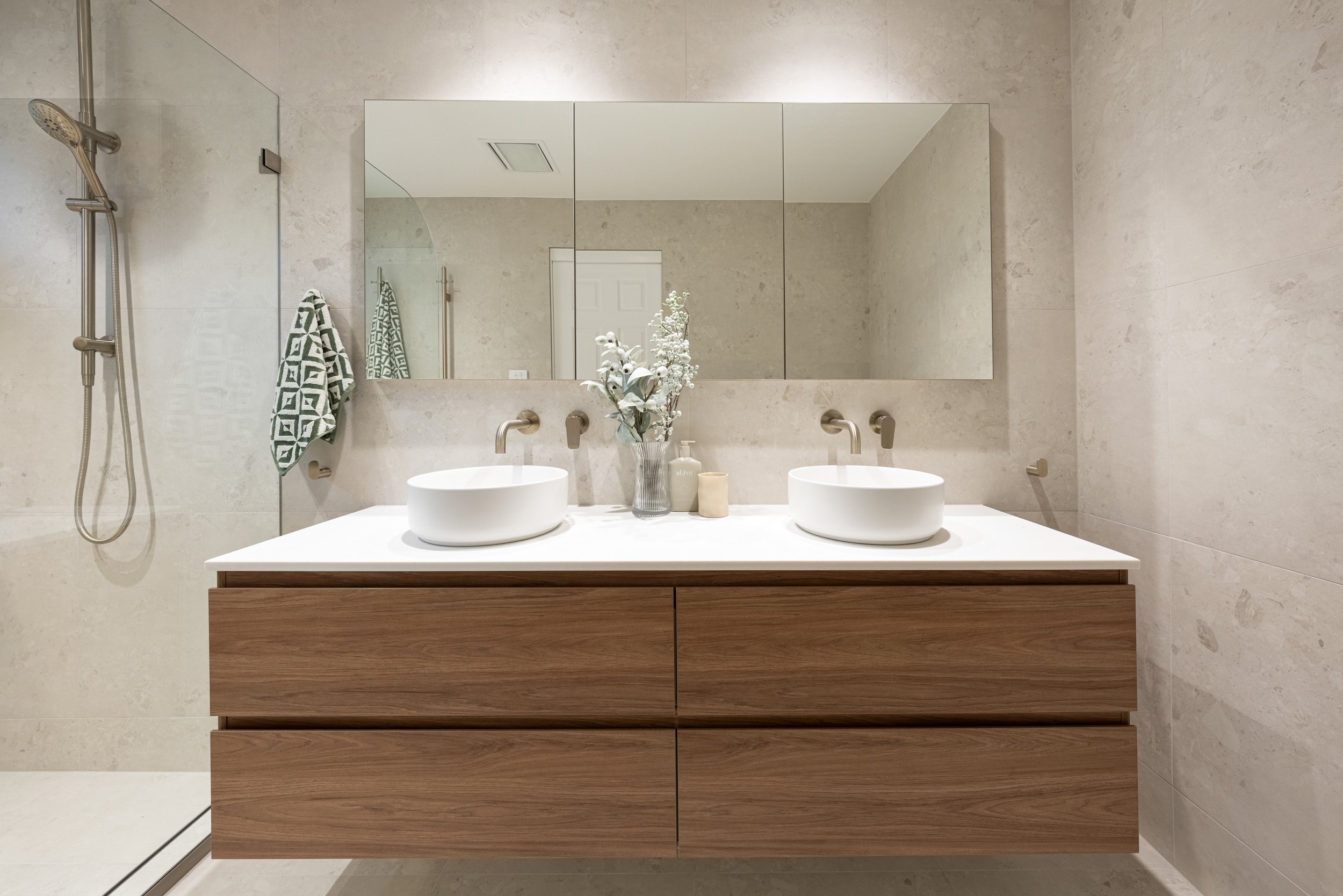 23-4 Tauss Place, Bruce-5.jpg