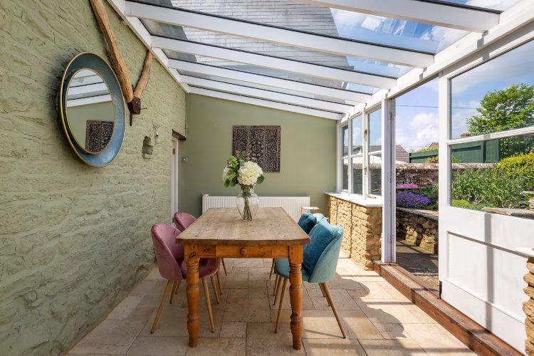 Retreat location conservatory.jpg