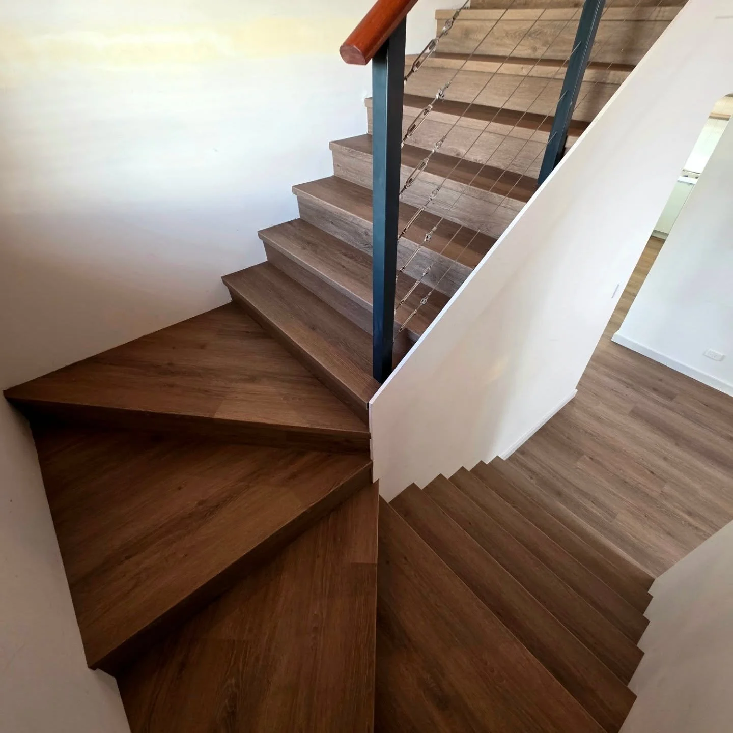 Our Client decided it was time for an update - and gave us a call! 📲

Swipe 👉 for some Project Photos

To complete this Project, we:

🔥 Removed the remaining Skirting Board (our Client removed much of the Existing Skirting Board when removing the 