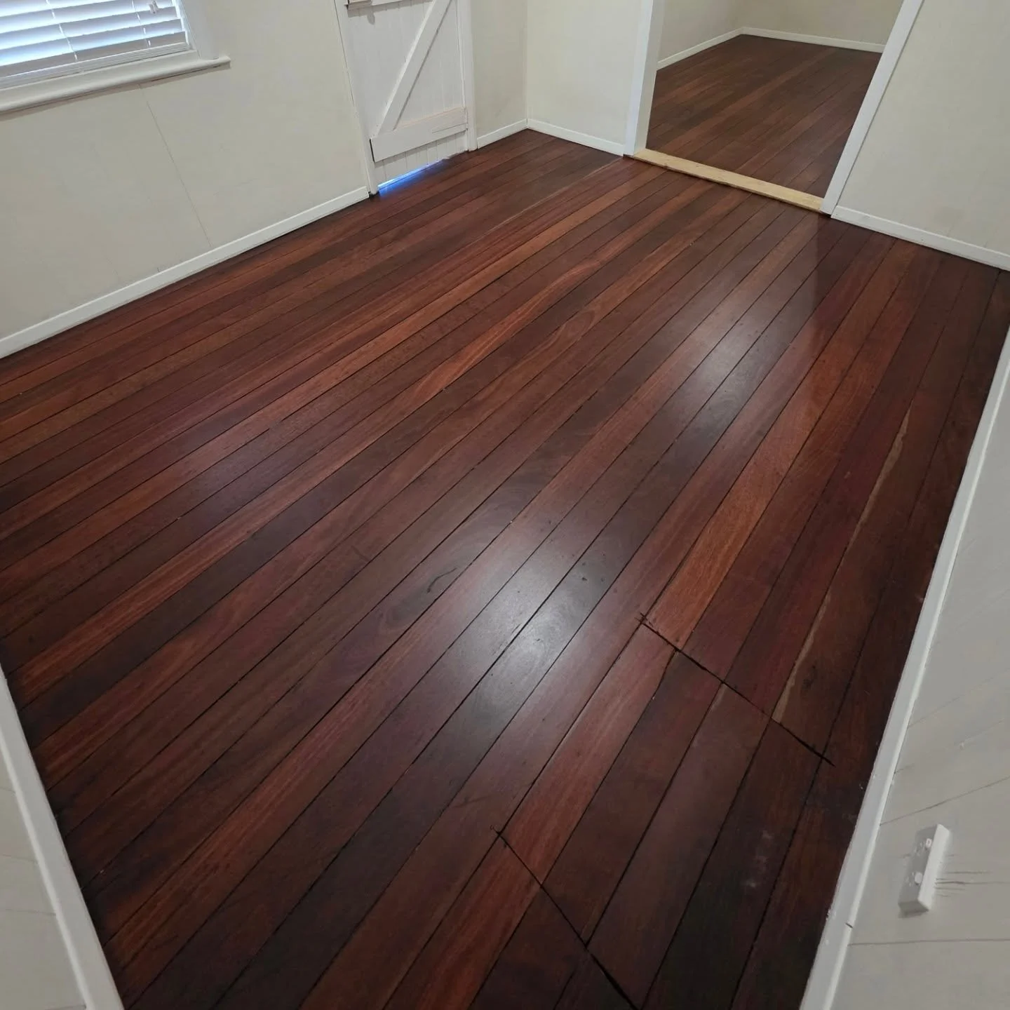 Our Client decided it was time to bring their Old Growth Solid Jarrah Back to Life 💫

Swipe 👉 for some Project Photos

To complete this Project, we:

🔥 Spot Filled the Nail Holes, Header Joints, and Surface Damage

🔥 Sanded and Sealed the Old Gro