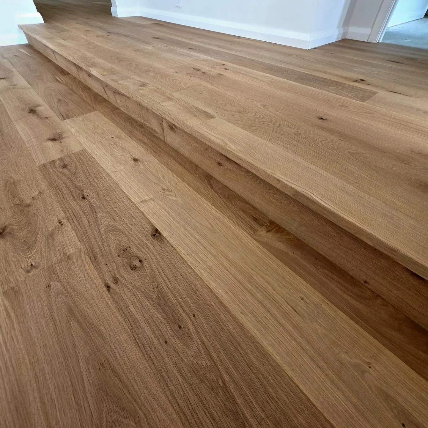 Our Client renovated their New Family House - and asked us to help make it a Home 🏡

Swipe 👉 for Project Photos

To complete this Project, we:

🔥 Diamond Ground the Concrete Subfloor

🔥 Supplied and Applied @uzinworldwide NC 168 Flexible Compound