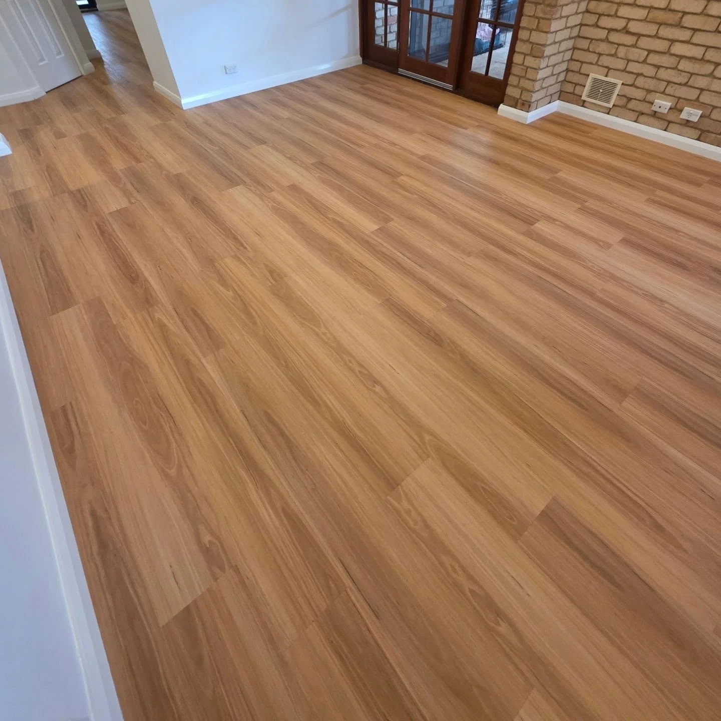 Our Client decided it was time to transform their home, and gave us a call 🗣

Swipe 👉 for some Project Photos

To complete this Project, we:

🔥 Removed the Existing Skirting, Tiles, Carpet, and Fireplace Hearth

🔥 Diamond Ground the Concrete Subf