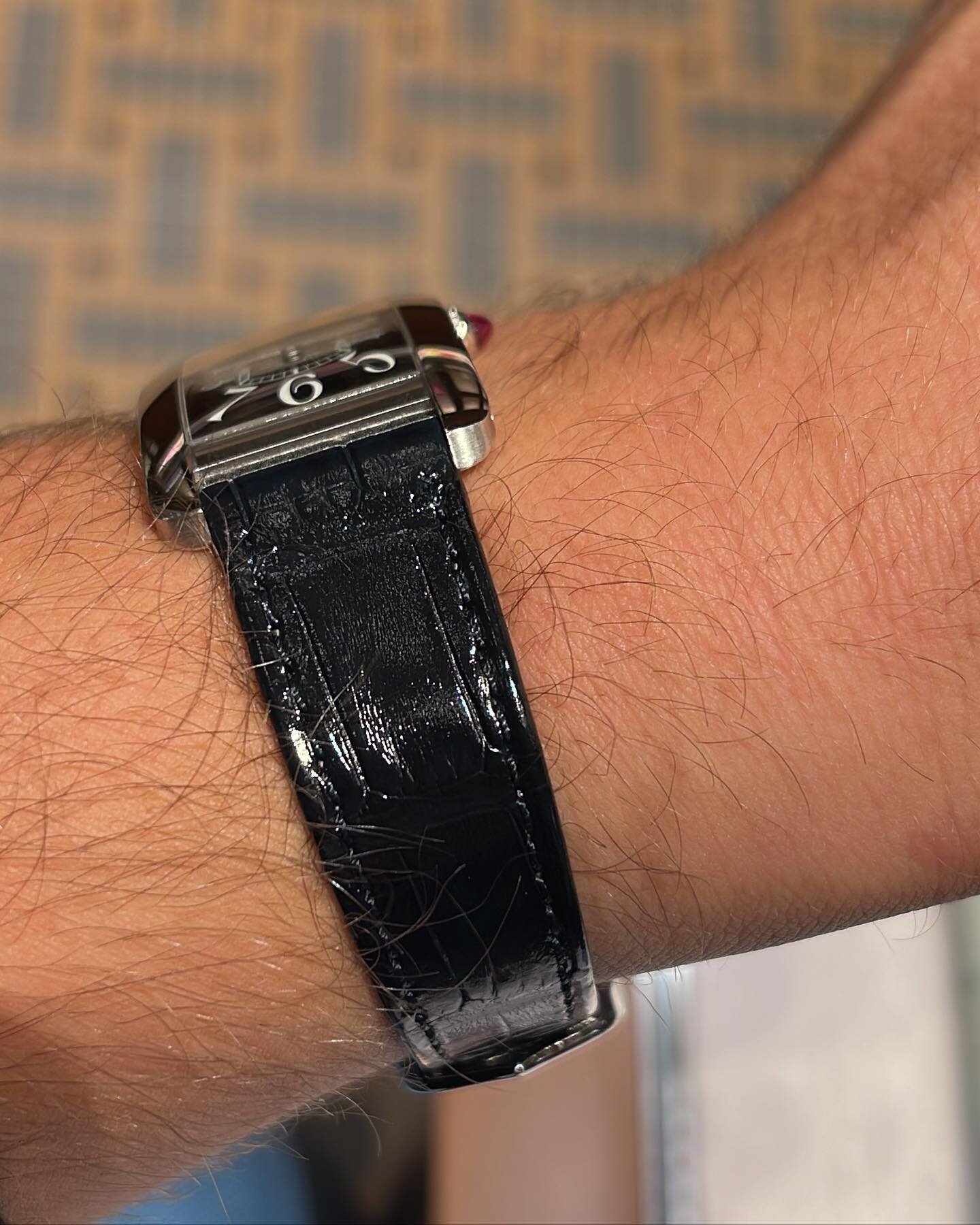 Merry Christmas ! 😉 

#cartier #lepariswatchclub #tankcintree