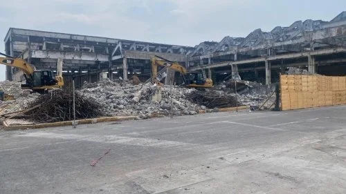 Demolicions de hangares, de naves industriales