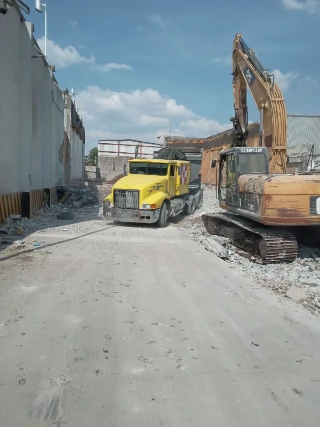 Demoliciones de naves industriales Retiro de escombro con disposicion final