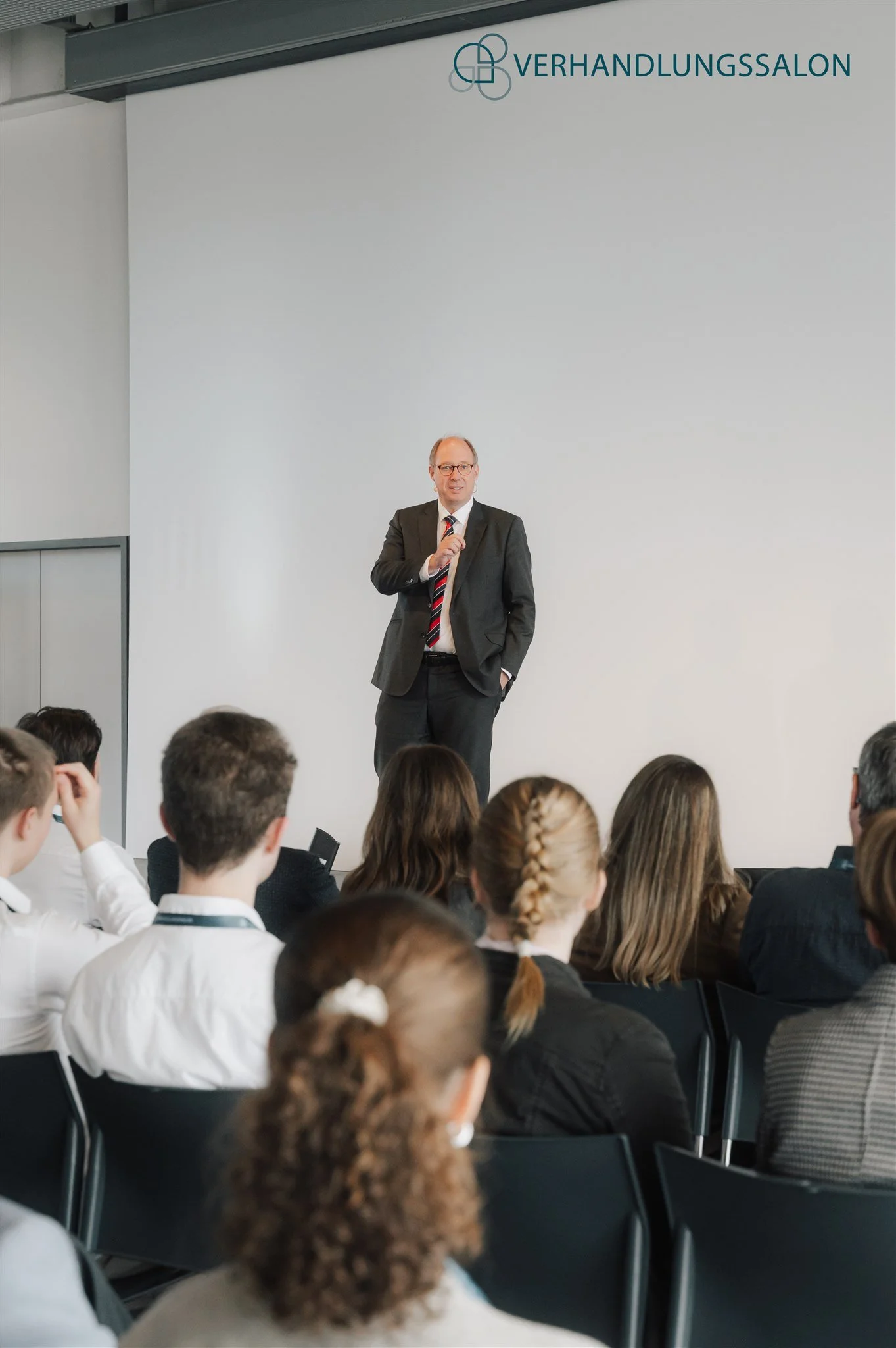 05-Verhandlungssalon-26-Preview.jpg