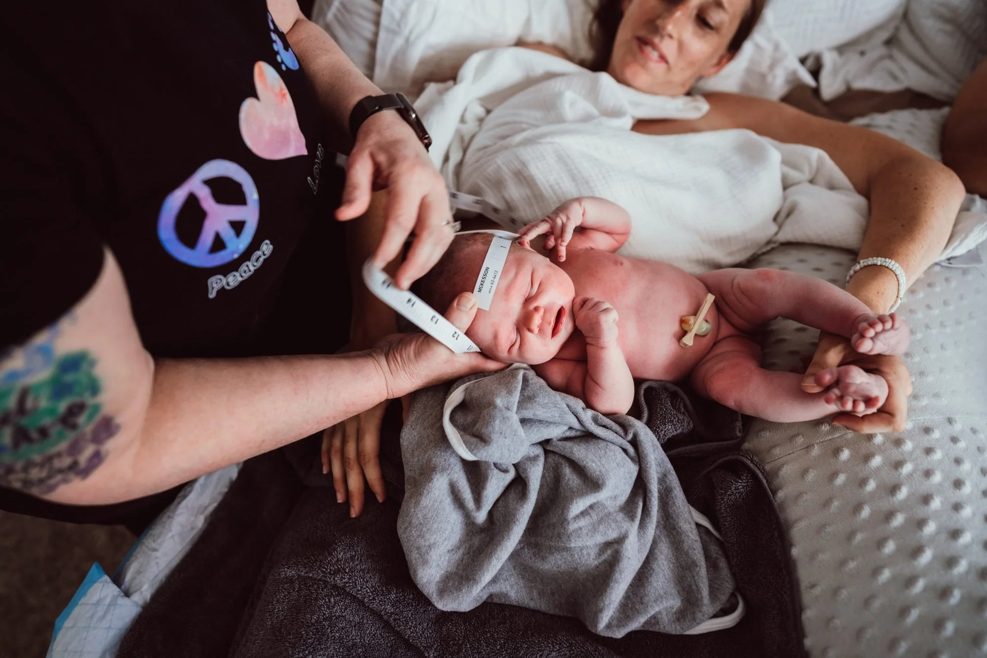 Lindsey_Eden_Photography_Denver_Birth_Photographer_Doula-ks-homebirth-web-01949.jpg