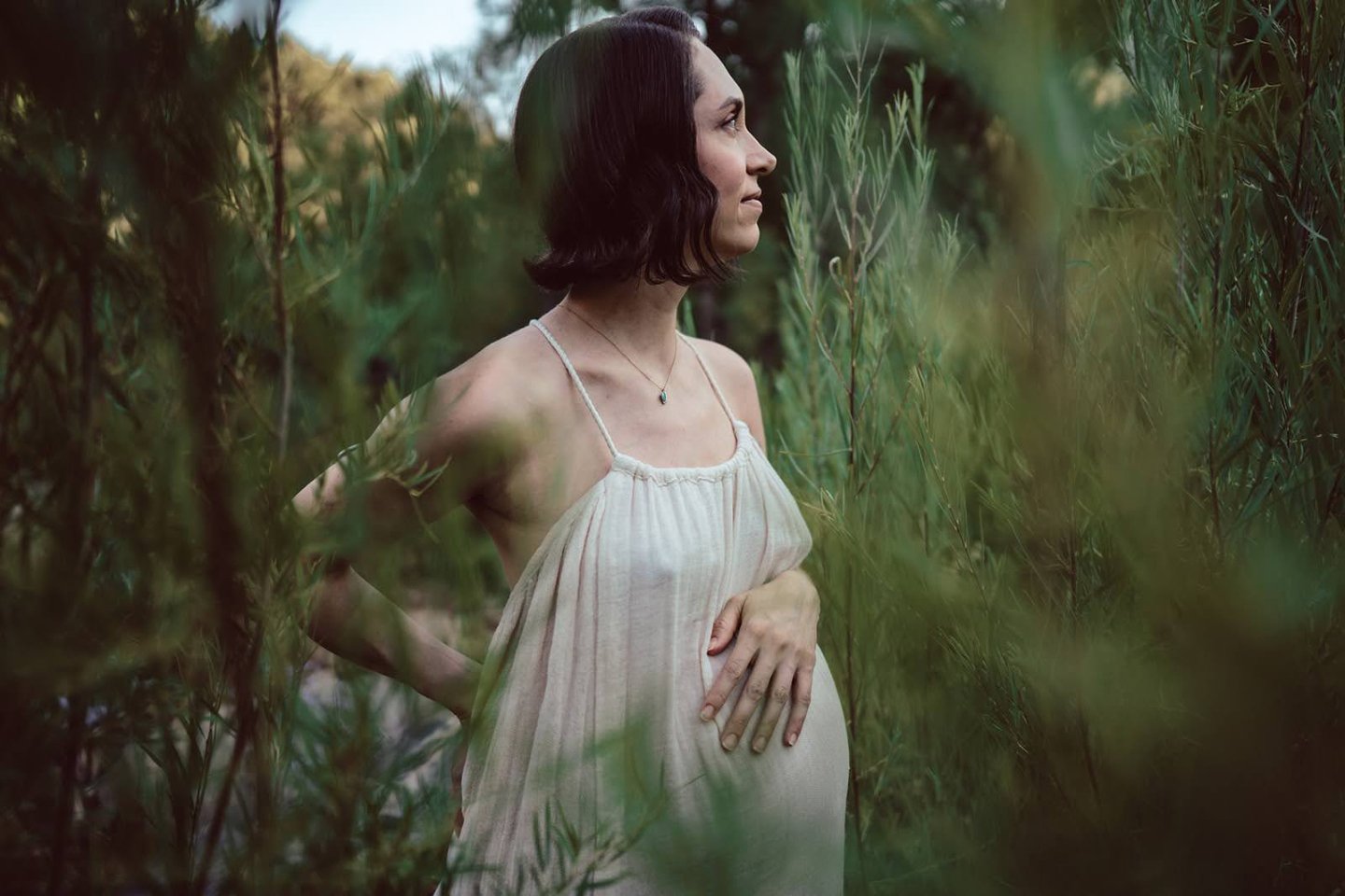 🌿 Embracing Herbal Support in Pregnancy, Birth, and Postpartum: Part One🌿
.
In the journey of pregnancy and childbirth, there's a profound connection to the wisdom of herbal remedies. Passed down through generations, these remedies offer holistic s