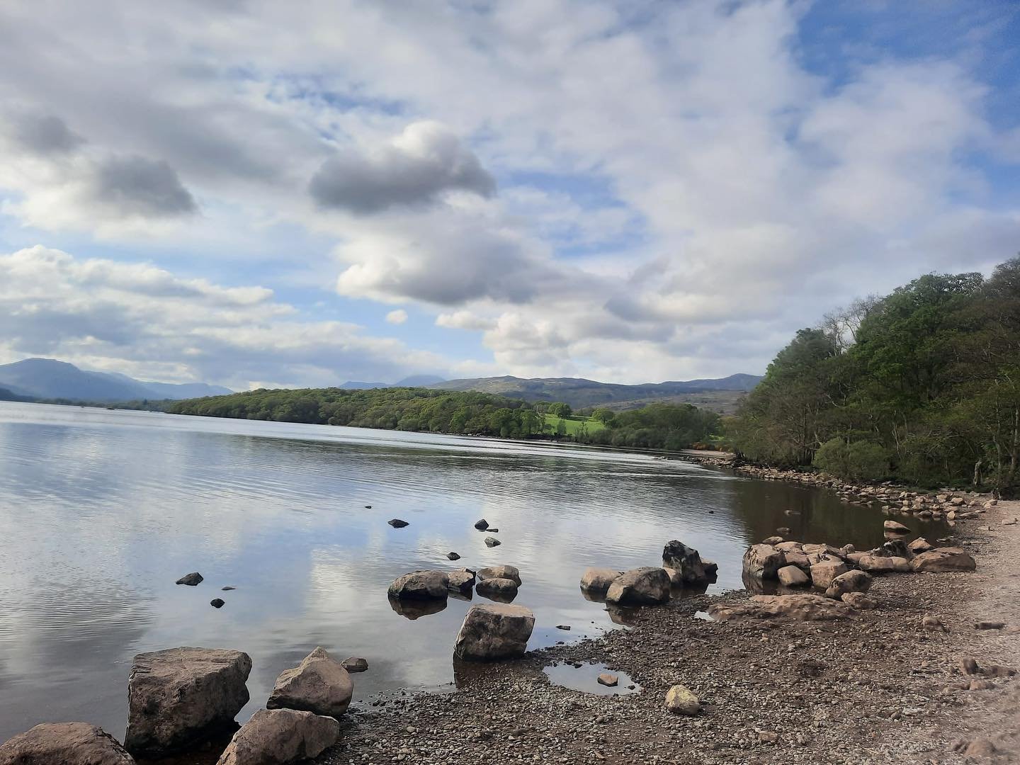 The views across Loch Lomond were truly spectacular during the last writing retreat at The Oak Tree Inn 🌞

It was so lovely to spend time outdoors enjoying the scenic beauty surrounding Balmaha to clear the mind and find inspiration in between writi