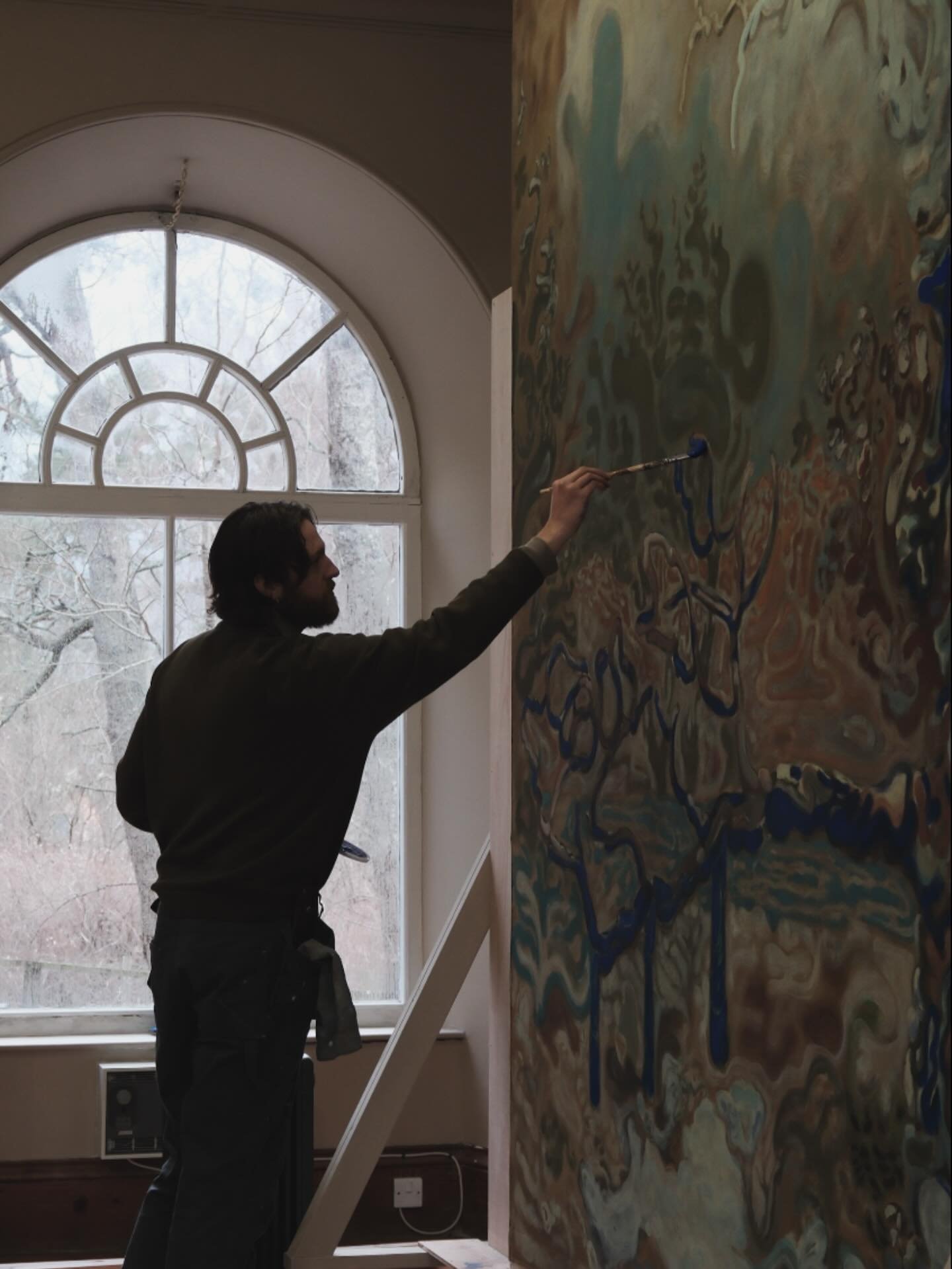 Adding more paint to the winter edition of the Baronial hall murals @birnamhotel 

#felixzandt #birnamhotel #mural #landscapeart