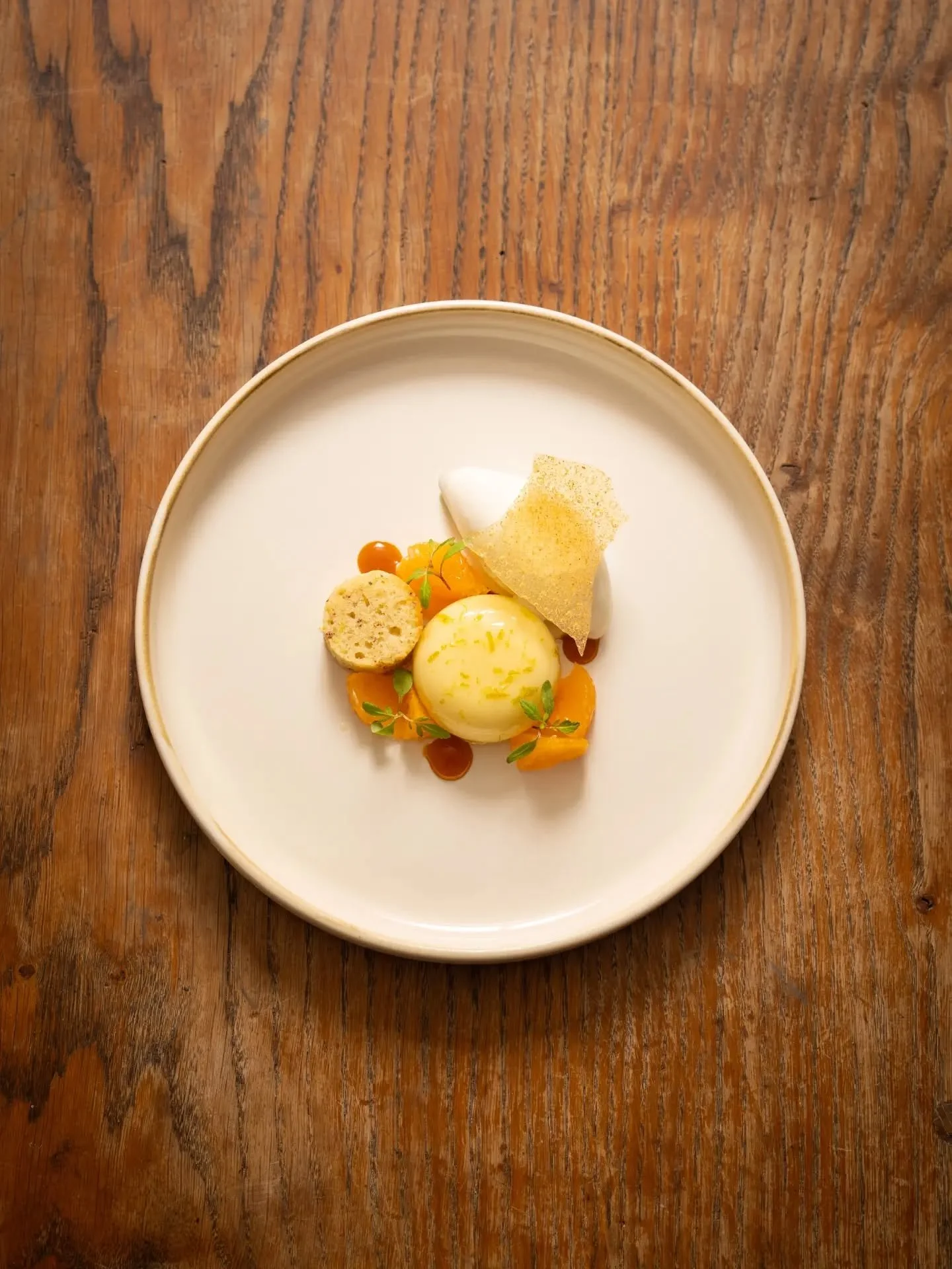 Menu D&icirc;ner : Cr&eacute;meux bergamote / Agrumes / Cardamome blanche🍊
@arancesicilyon 🫰🏼

📸@justine.nerini