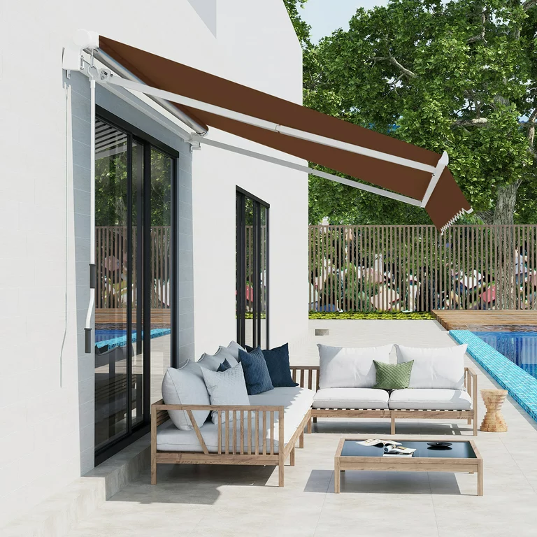 Enhance Your Warner Robins Outdoor Living with a Retractable Awning