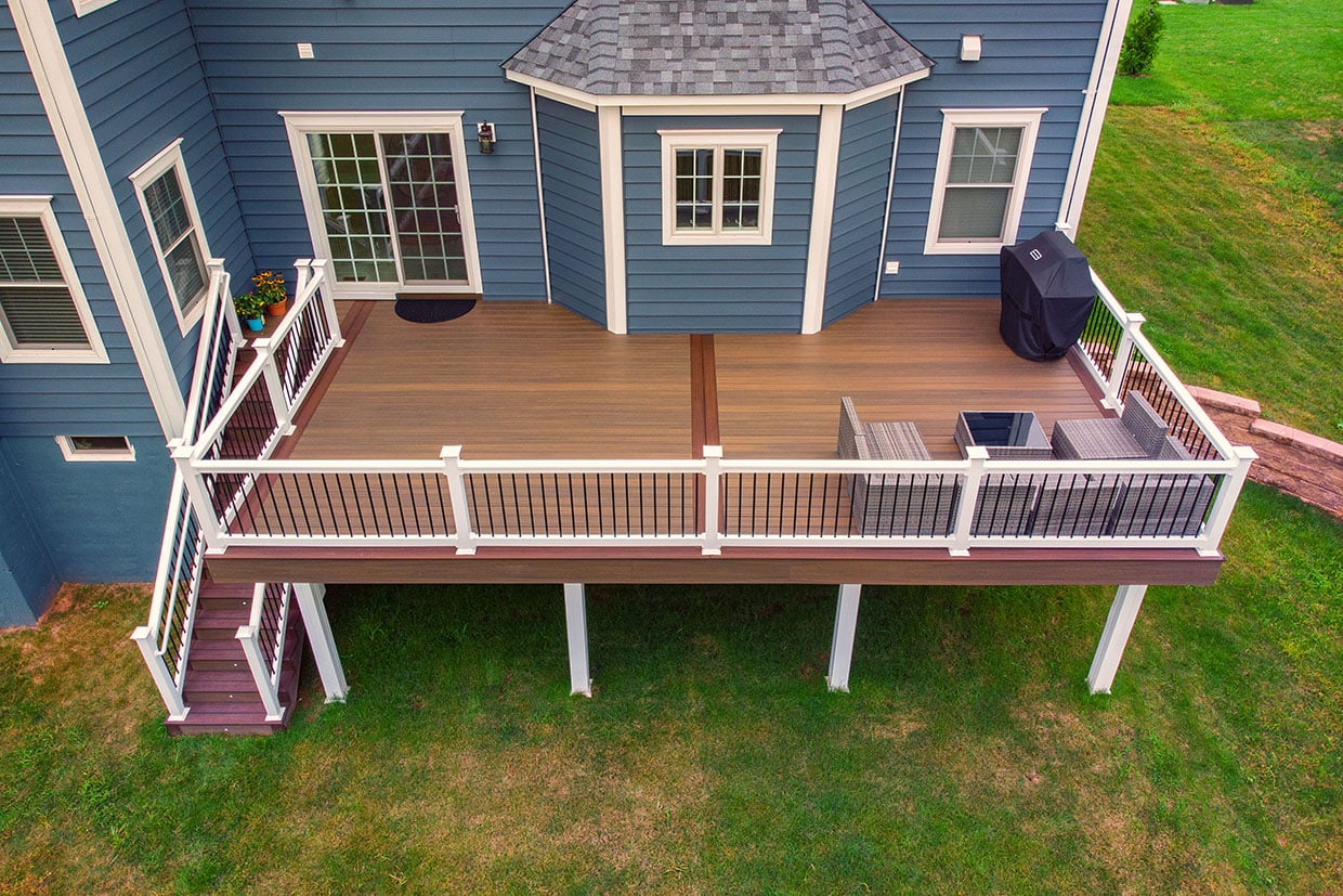 Transform Your Warner Robins Backyard with a Professionally Built Deck