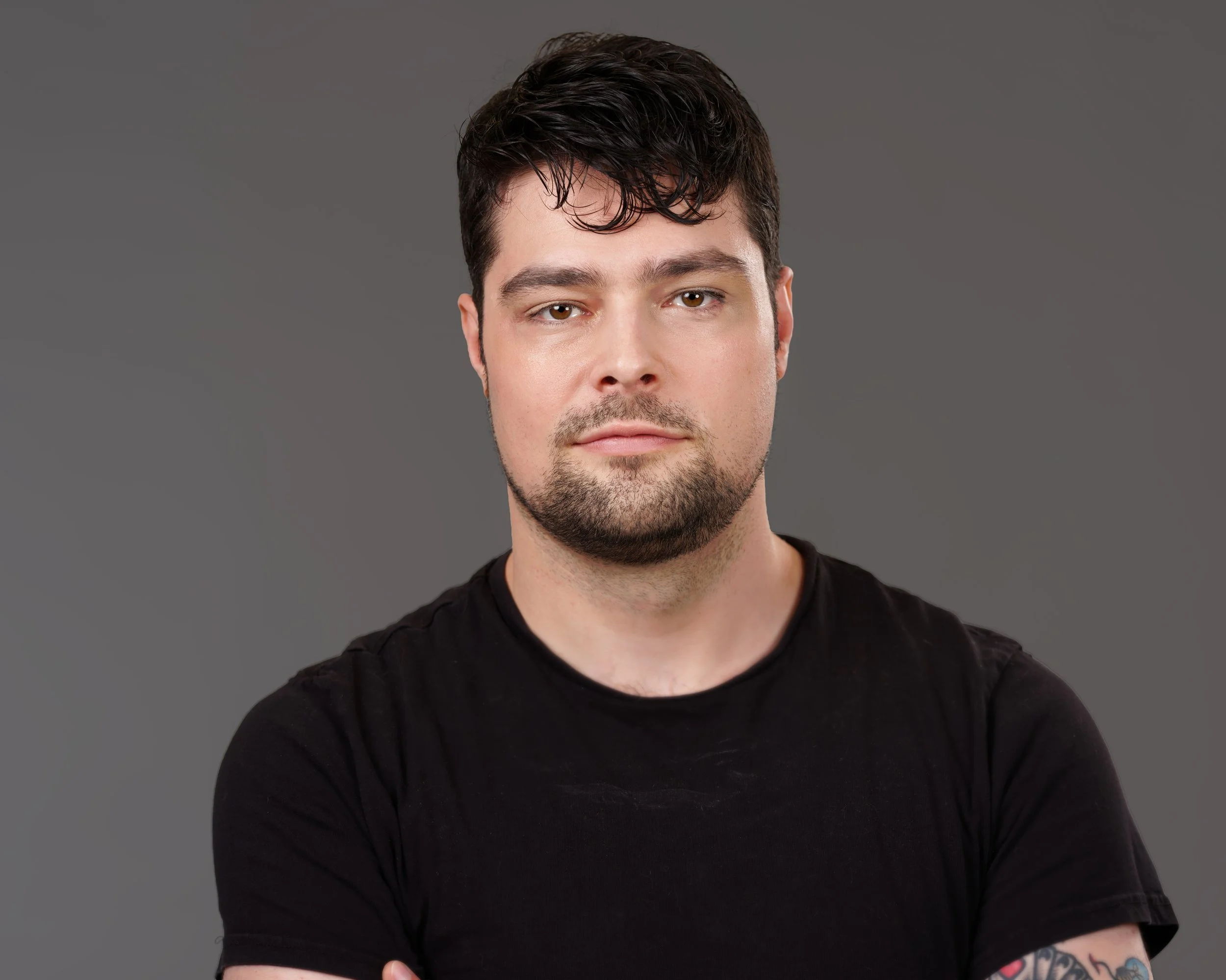 Lau_Headshots-010_va.jpg